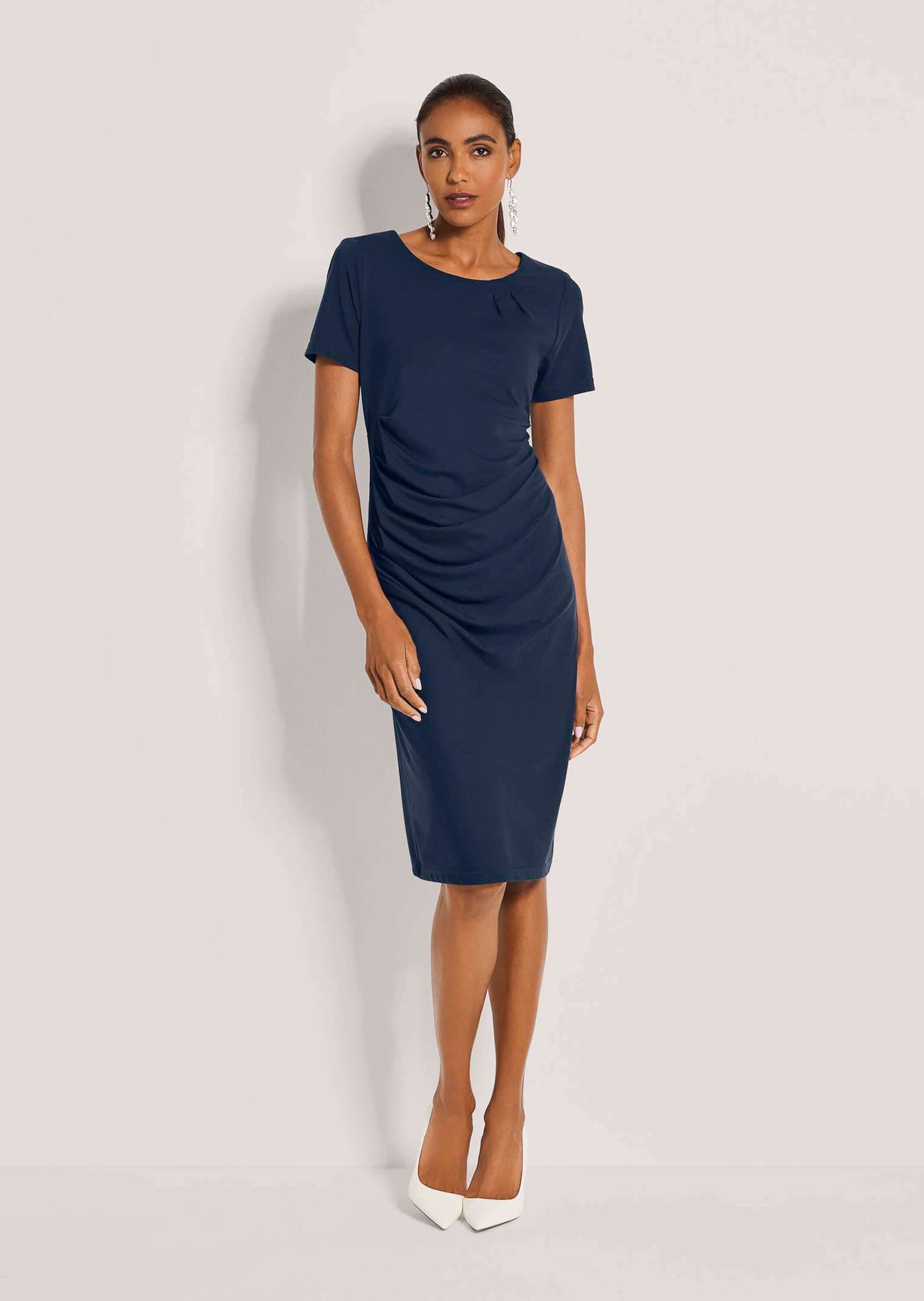 MADELEINE Sommerkleid »Etuikleid Viskosekleid mit asymmetrischen Falten« Etuikleid aus Jerseystretch