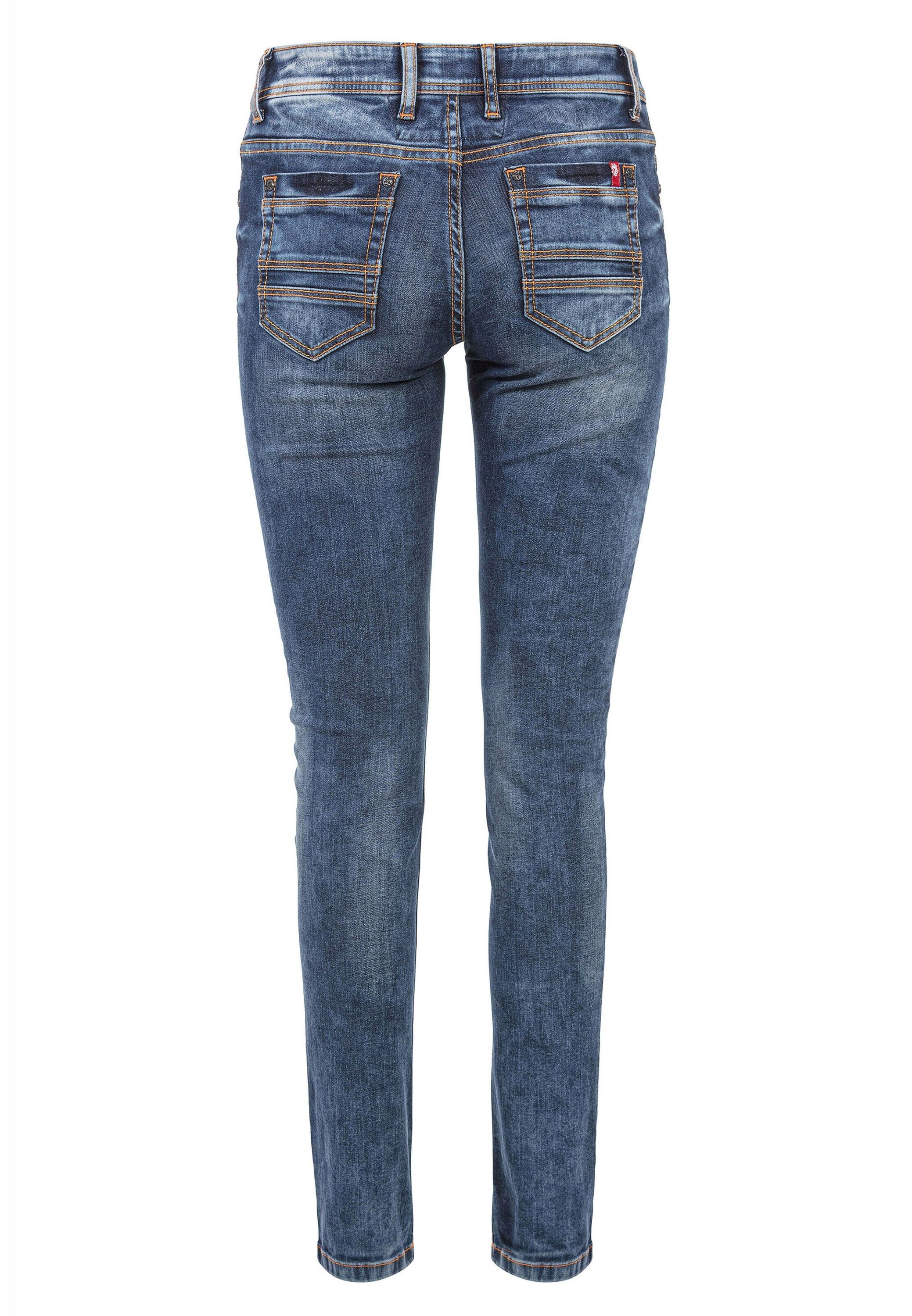 Cipo & Baxx Slim-fit-Jeans »Cipo & Baxx Jeans« Mit trendigen Ziernähten, WD441