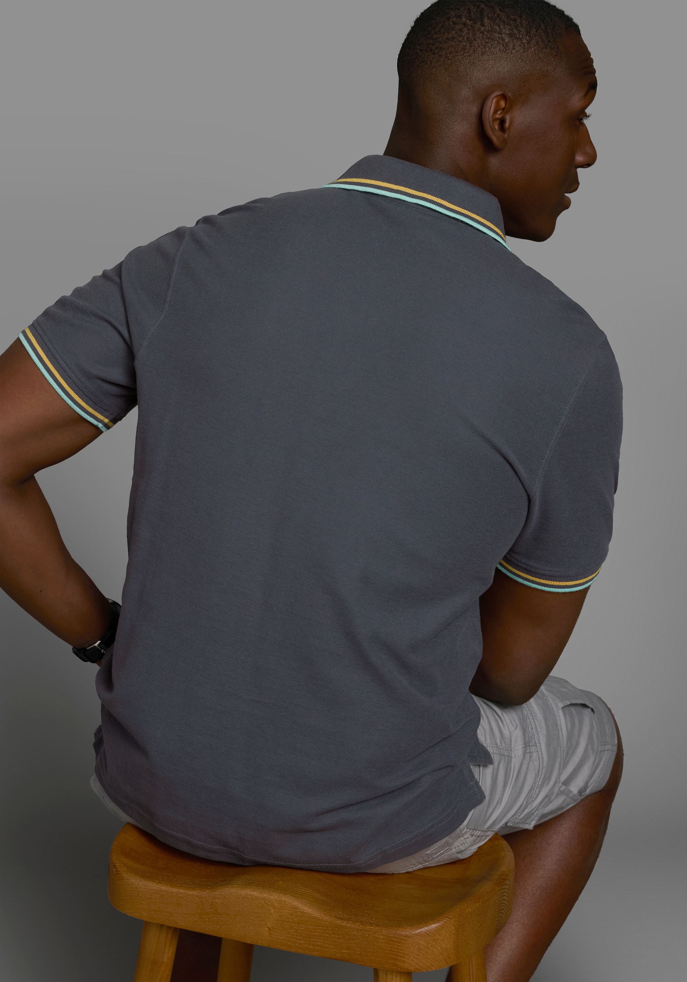 Man's World Poloshirt, Kurzarm, lässige Passform, mit trendigem Print, Polokragen