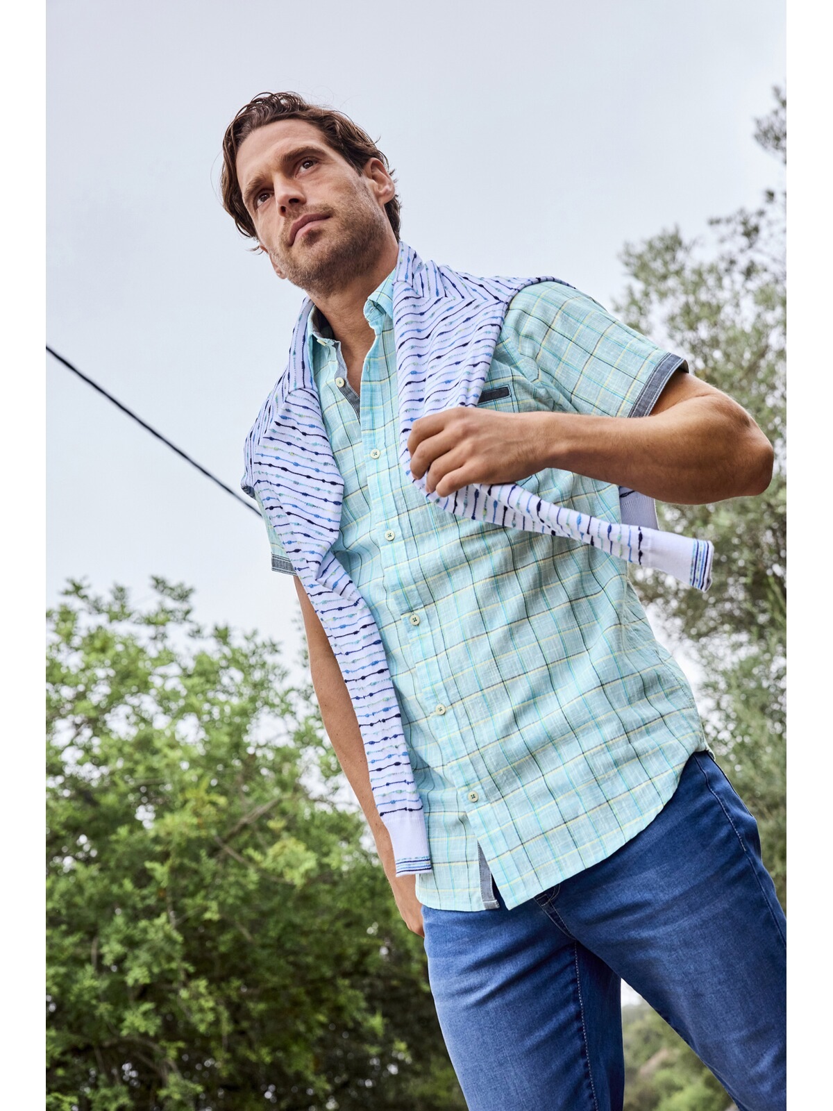 Babista Kurzarmhemd »Kurzarmhemd GIDONA« 1 Stk. mit kontrastfarbenen Akzenten