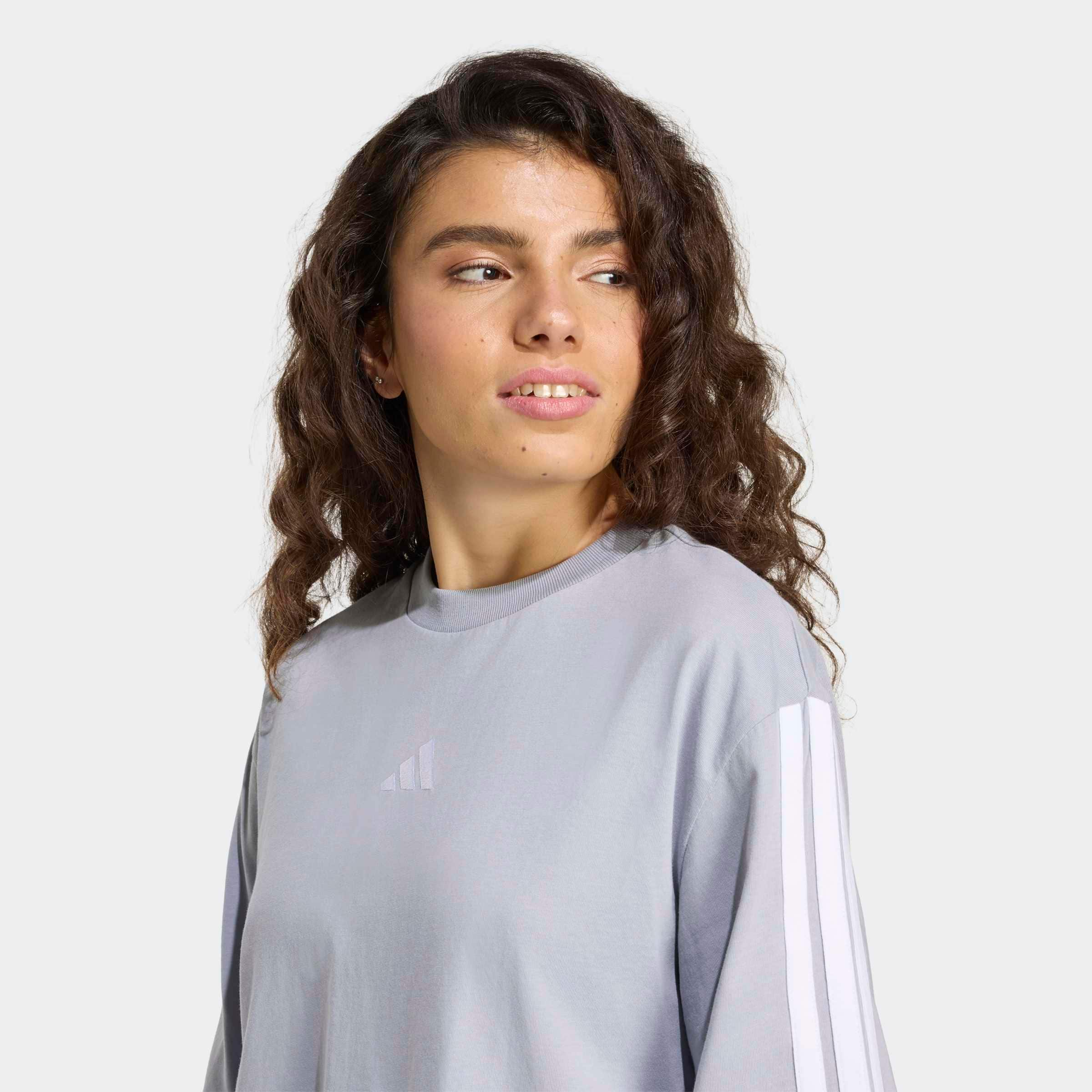 adidas Sportswear T-Shirt »W 3S SJ TLR T« mit Rundhalsausschnitt, bauchfreie Schnittform, ohne Verschluss