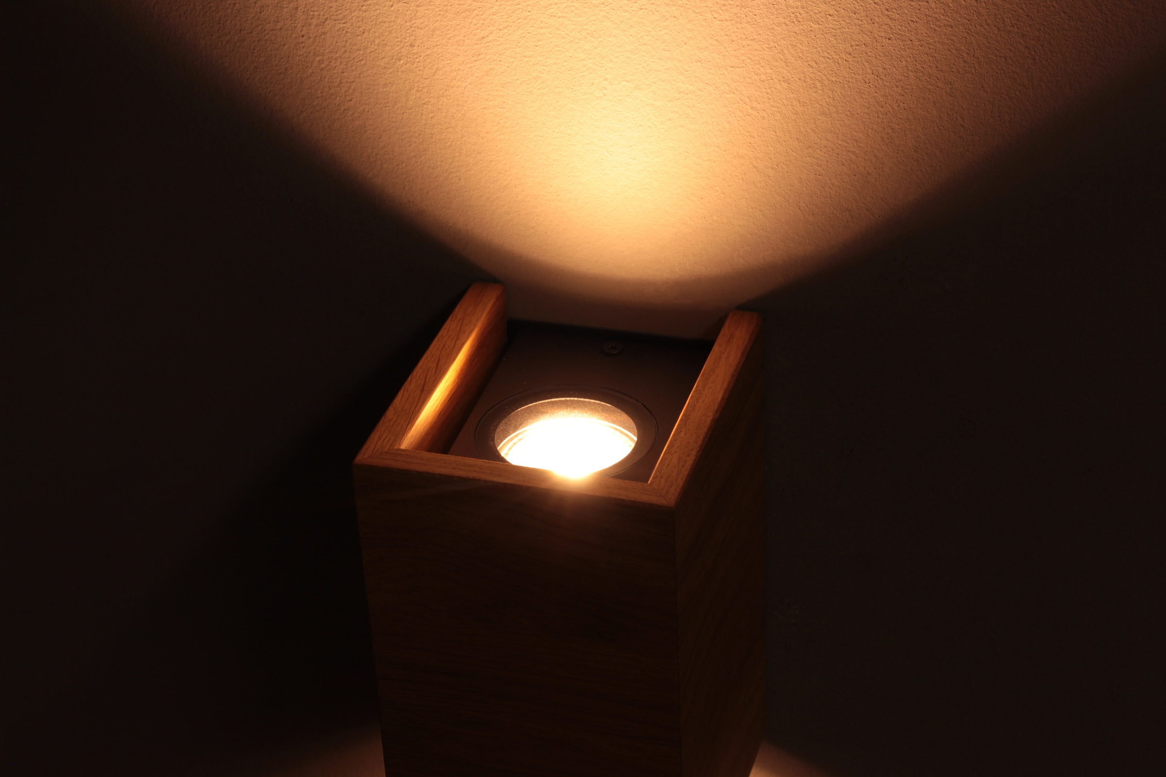 FISCHER & HONSEL LED Wandleuchte »SHINE-WOOD«, 2 flammig, Leuchtmittel GU10 | LED wechselbar, Made in Germany, langlebige LED