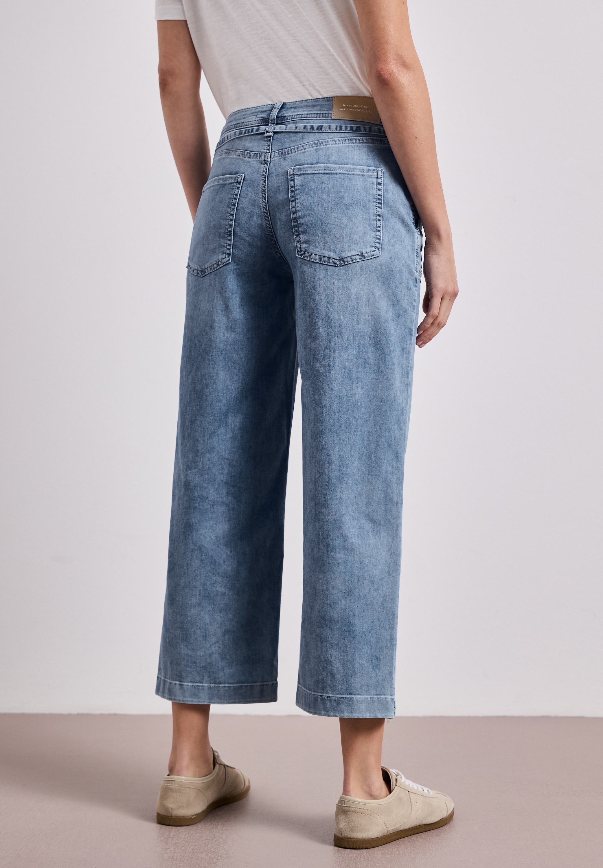 STREET ONE Loose-fit-Jeans »Style Emee« mit Jeans-Band-Detail