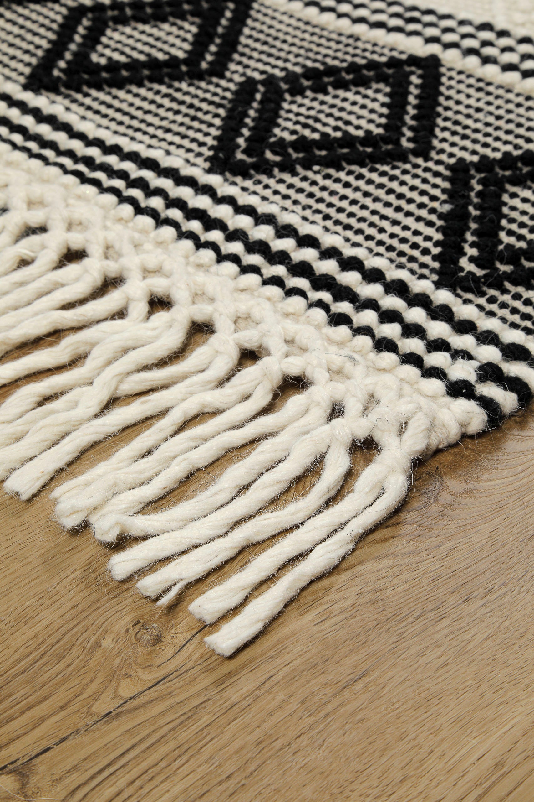 OTTO home Teppich »Jorvik« rechteckig 8 mm Höhe Kurzflor, Wolle, handgewebt, mit Fransen, Schlafzimmer