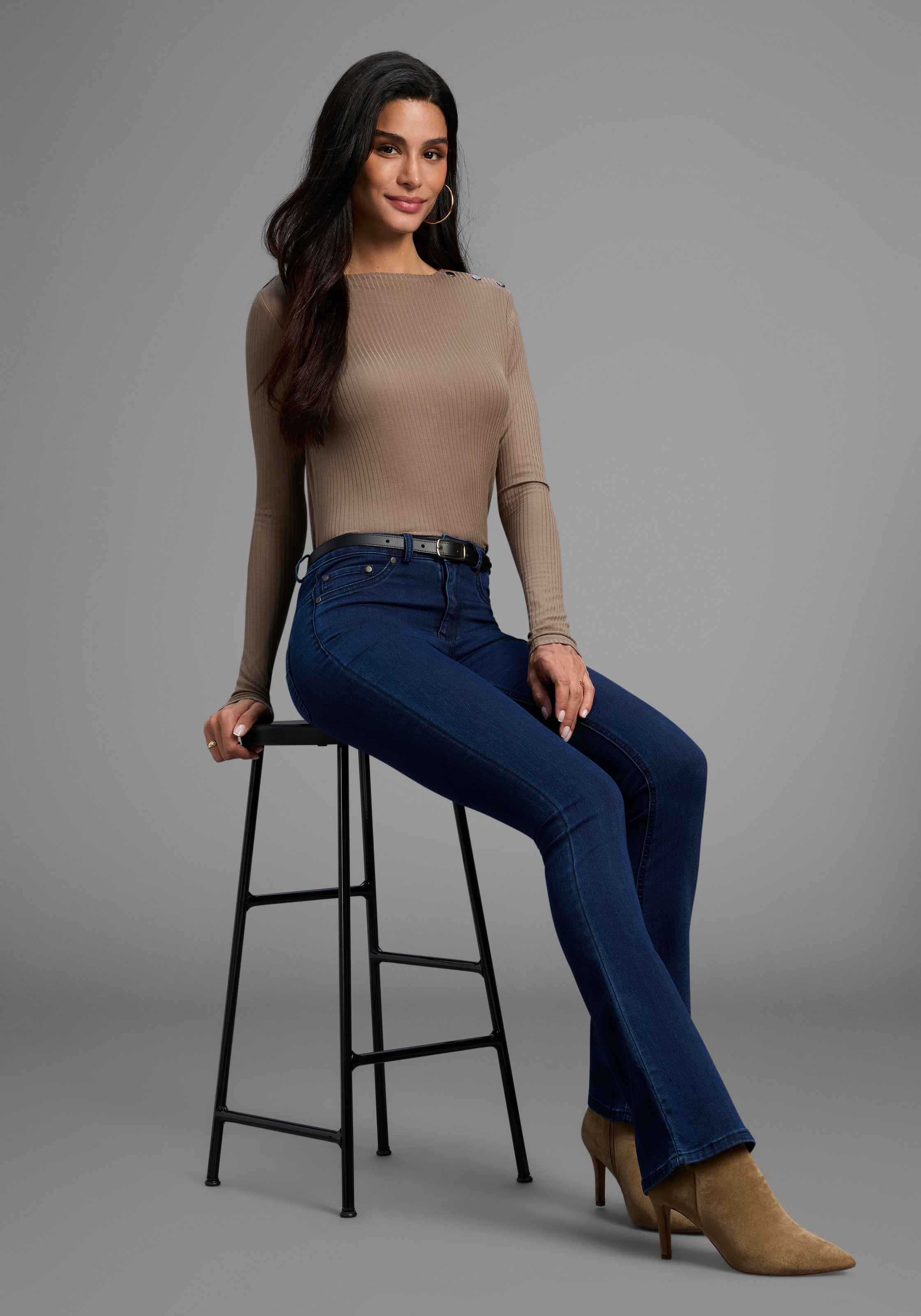 Bruno Banani Longsleeve , mit Druckknopf-Detail auf der Schulter - NEUE KOLLEKTION
