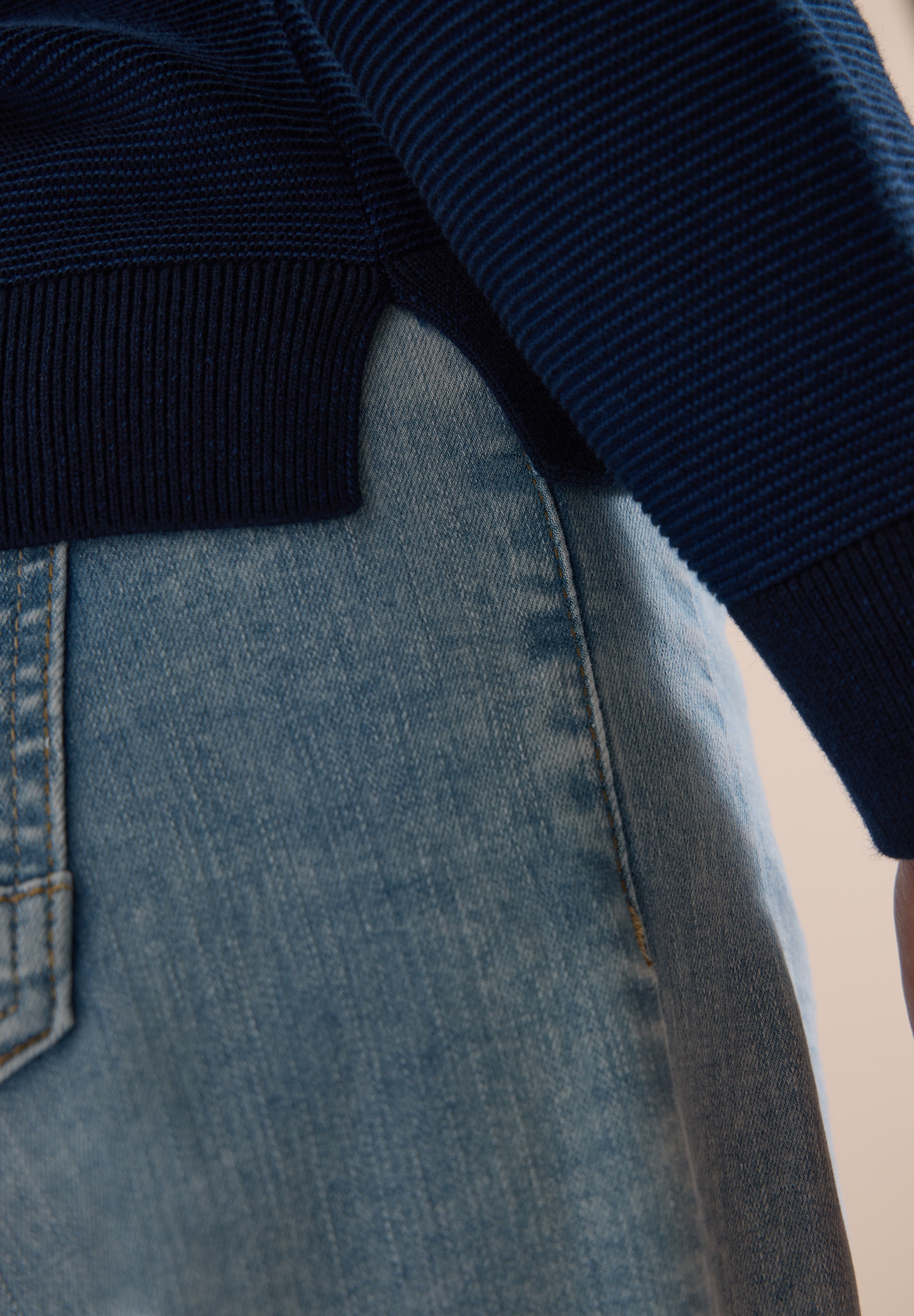 Cecil Strickpullover im Two-Tone-Look mit V-Neck