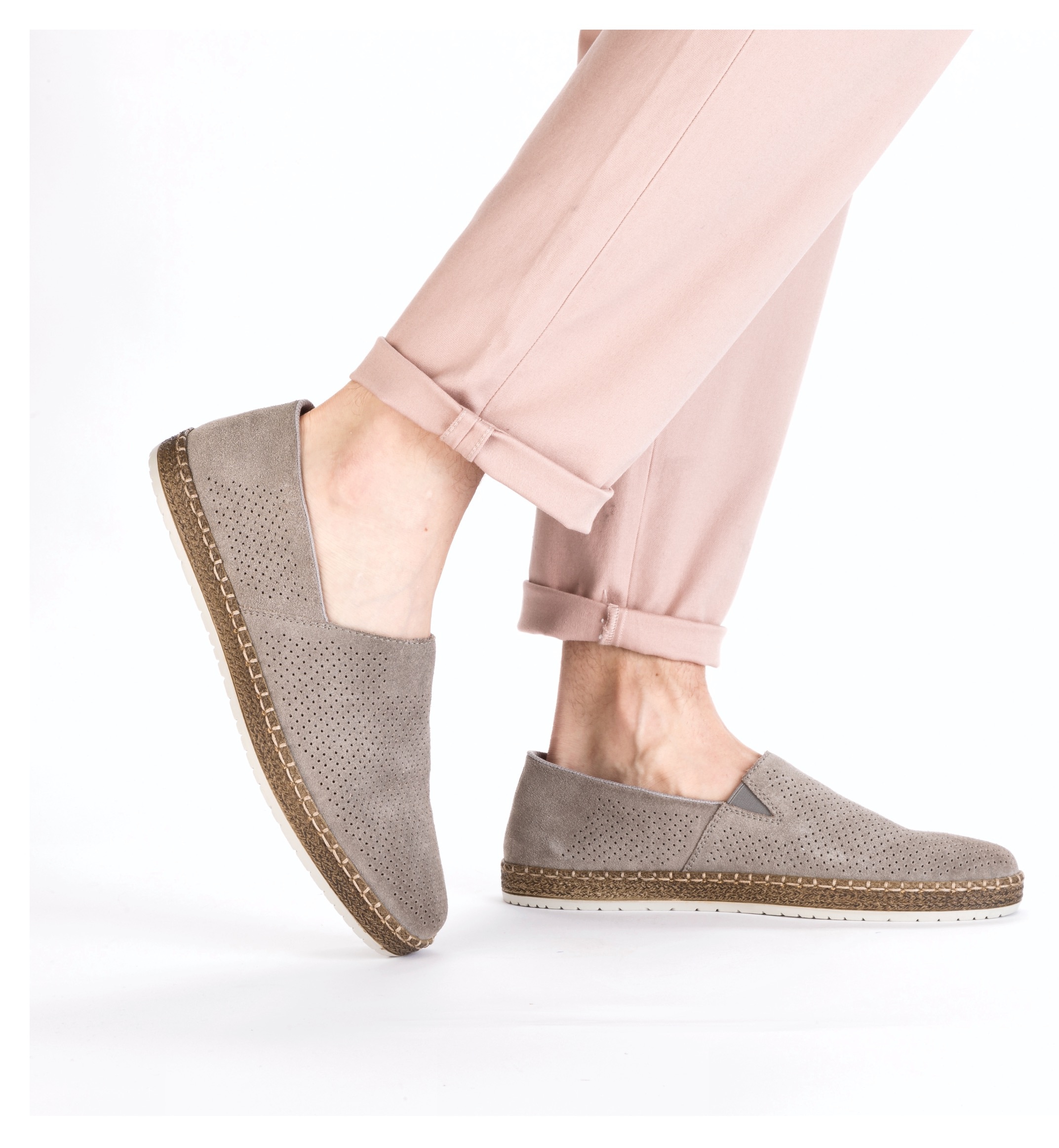 Rieker Slipper  , Schlupfschuh, Casual-Slipper, Mokassin mit Perforation