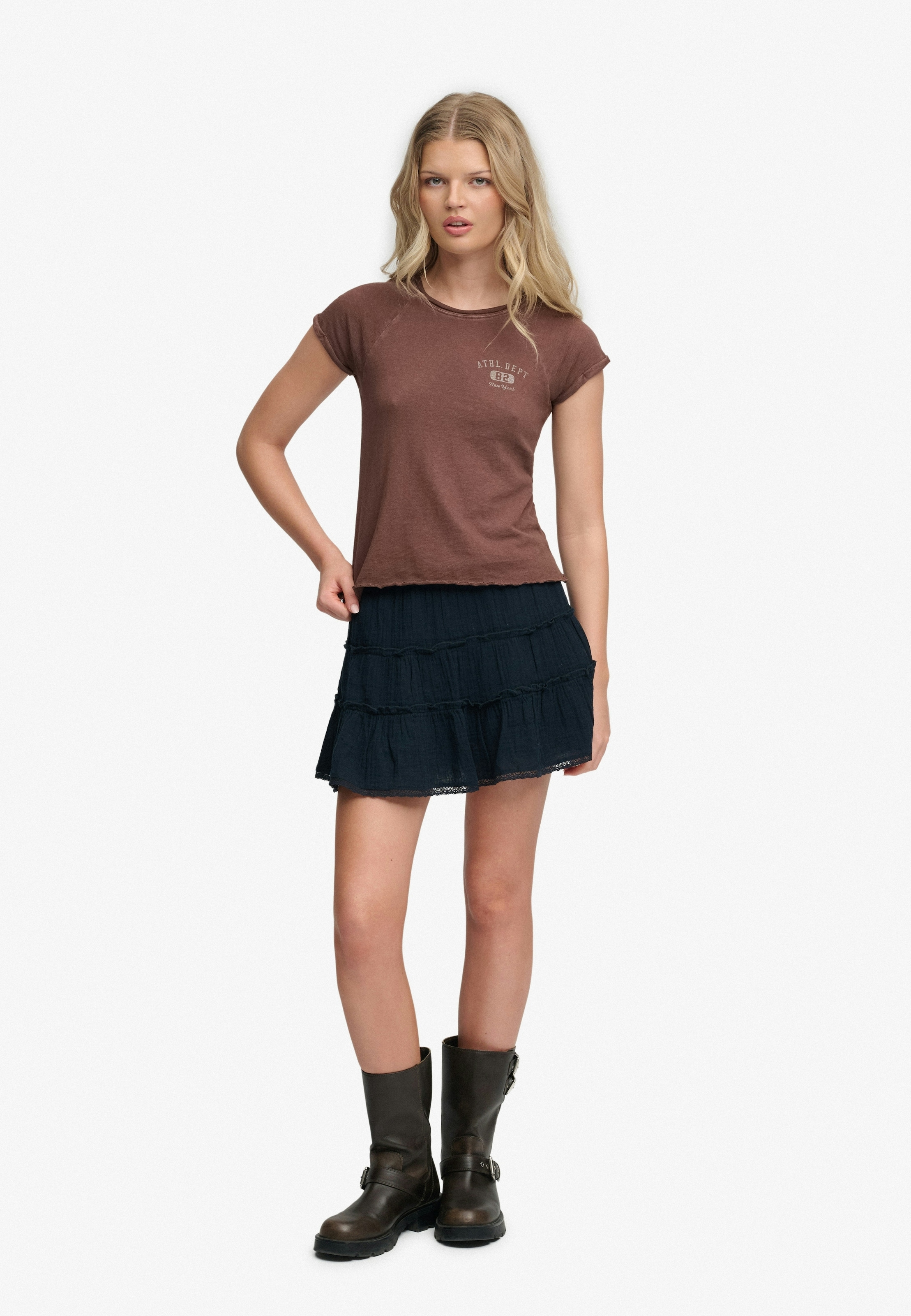 Superdry Kurzarmshirt »ATH ESS SLUB GRAPHIC TEE« Baumwolle, skinny fit