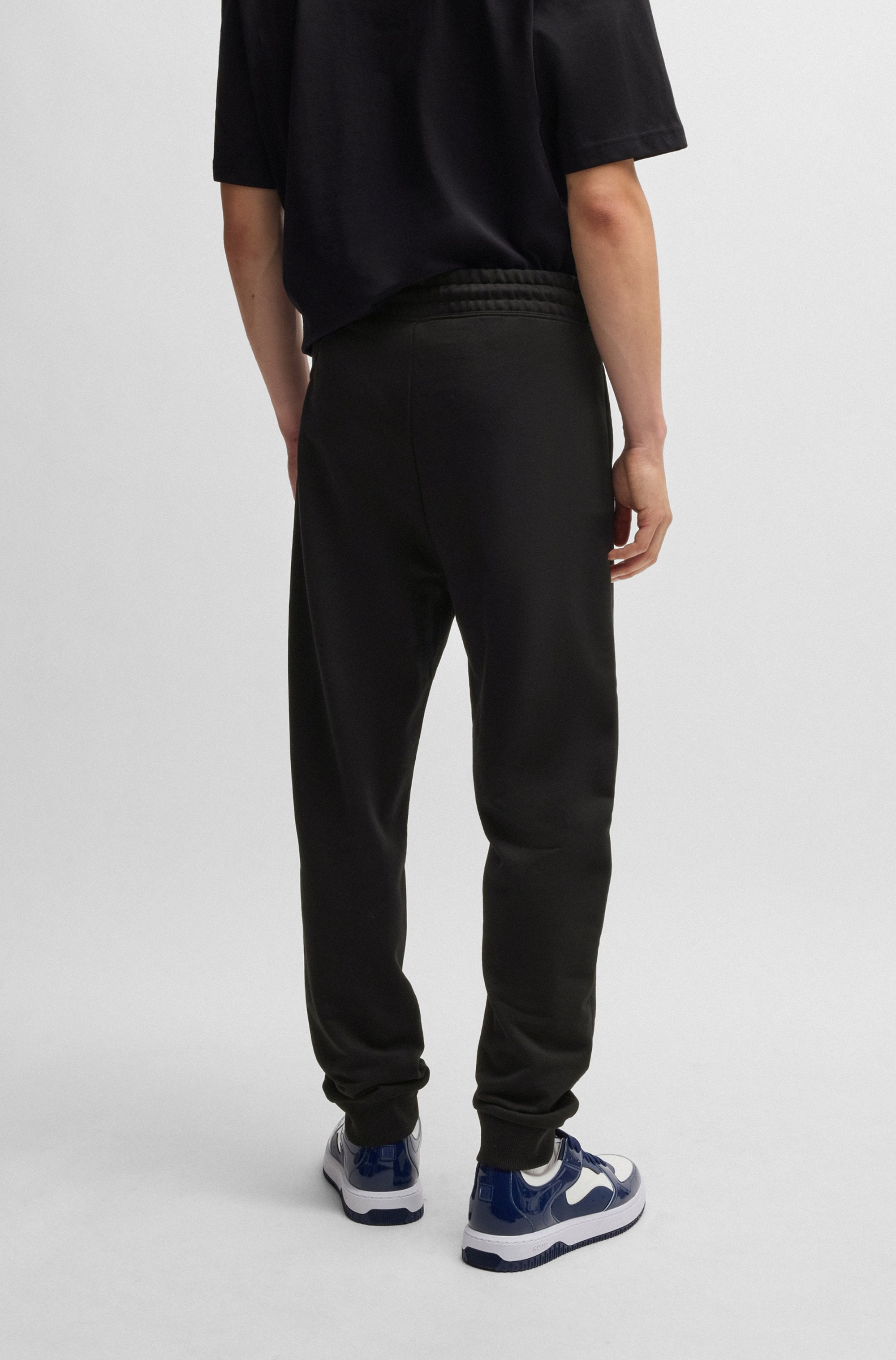 HUGO Blue Jogginghose »Napin«, mit kleinem Logo-Patch