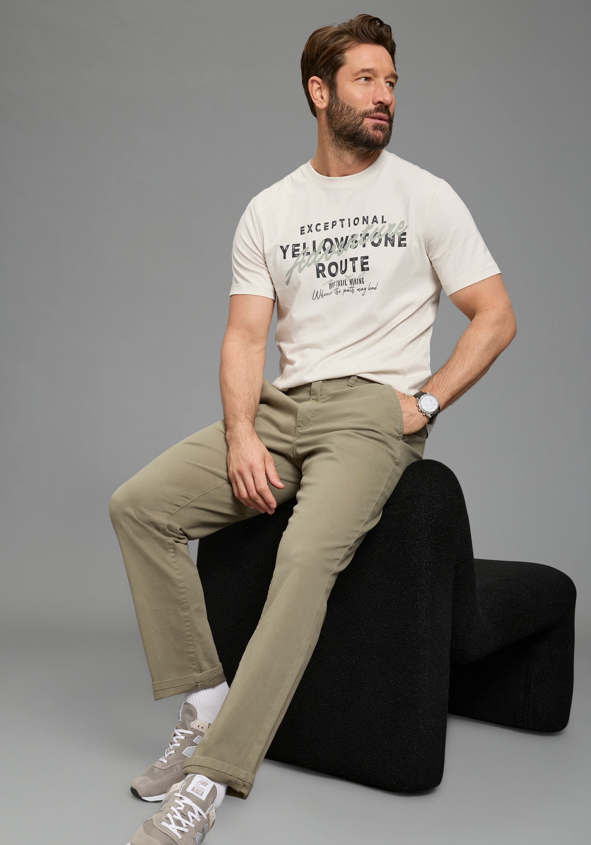 Man's World Dehnbund-Hose »Dehnbund Chino«  gerade geschnitten, mit Eingrifftaschen und Gesäßtaschen, unifarben