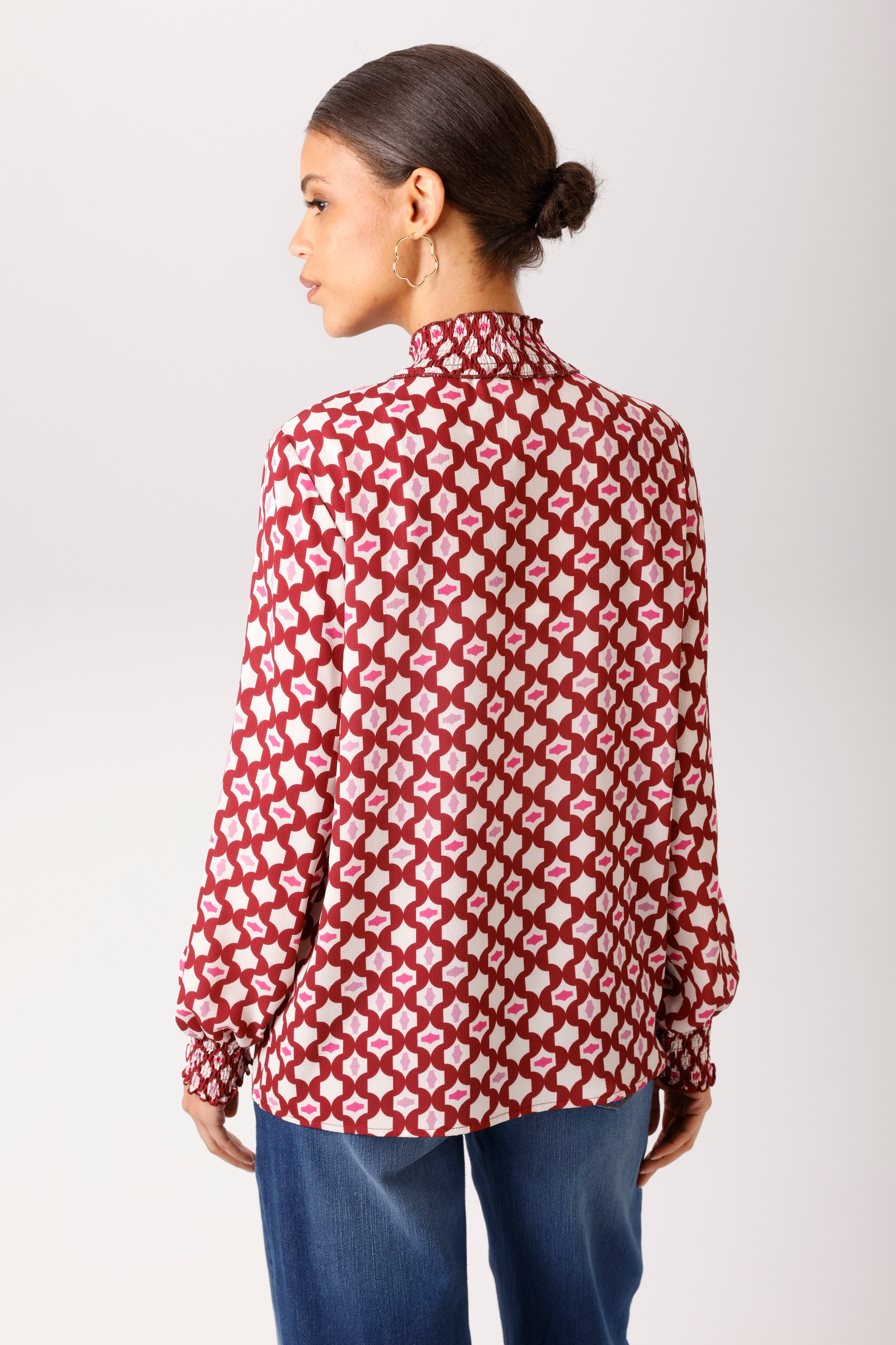 Aniston CASUAL Schlupfbluse mit trendfarbenem Retro-Druck - NEUE KOLLEKTION