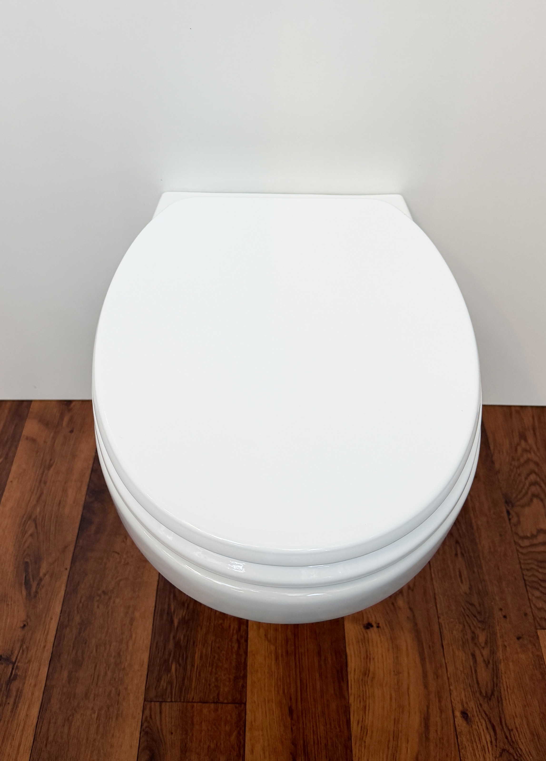 welltime WC-Sitz »Classic Colours« Kratzfester Klo-Sitz mit einem Holzkern und Absenkautomatik