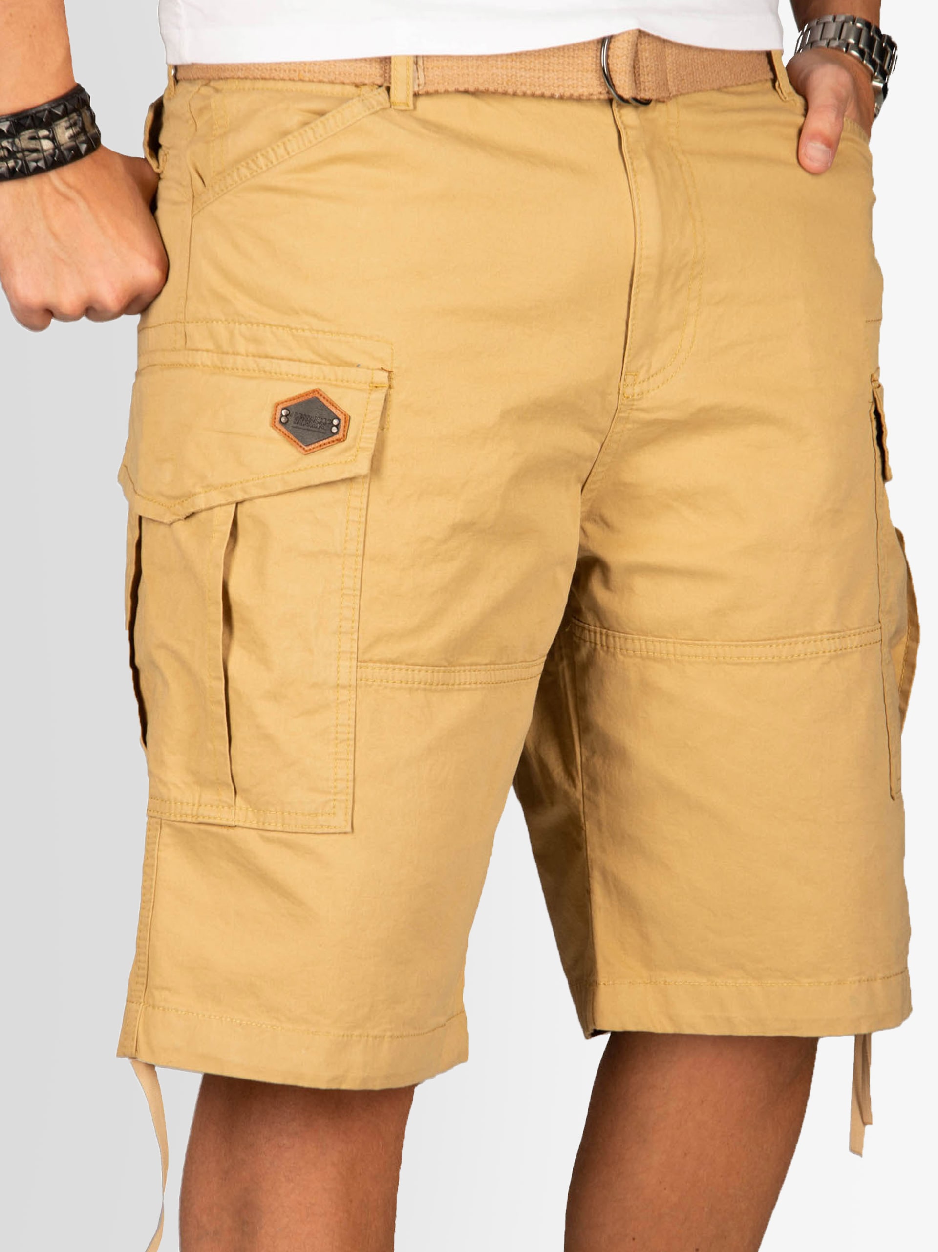 Alessandro Salvarini Cargoshorts »A. Salvarini Herren Designer Cargo Shorts Cargoshorts kurze Hose Gürtel AS133«