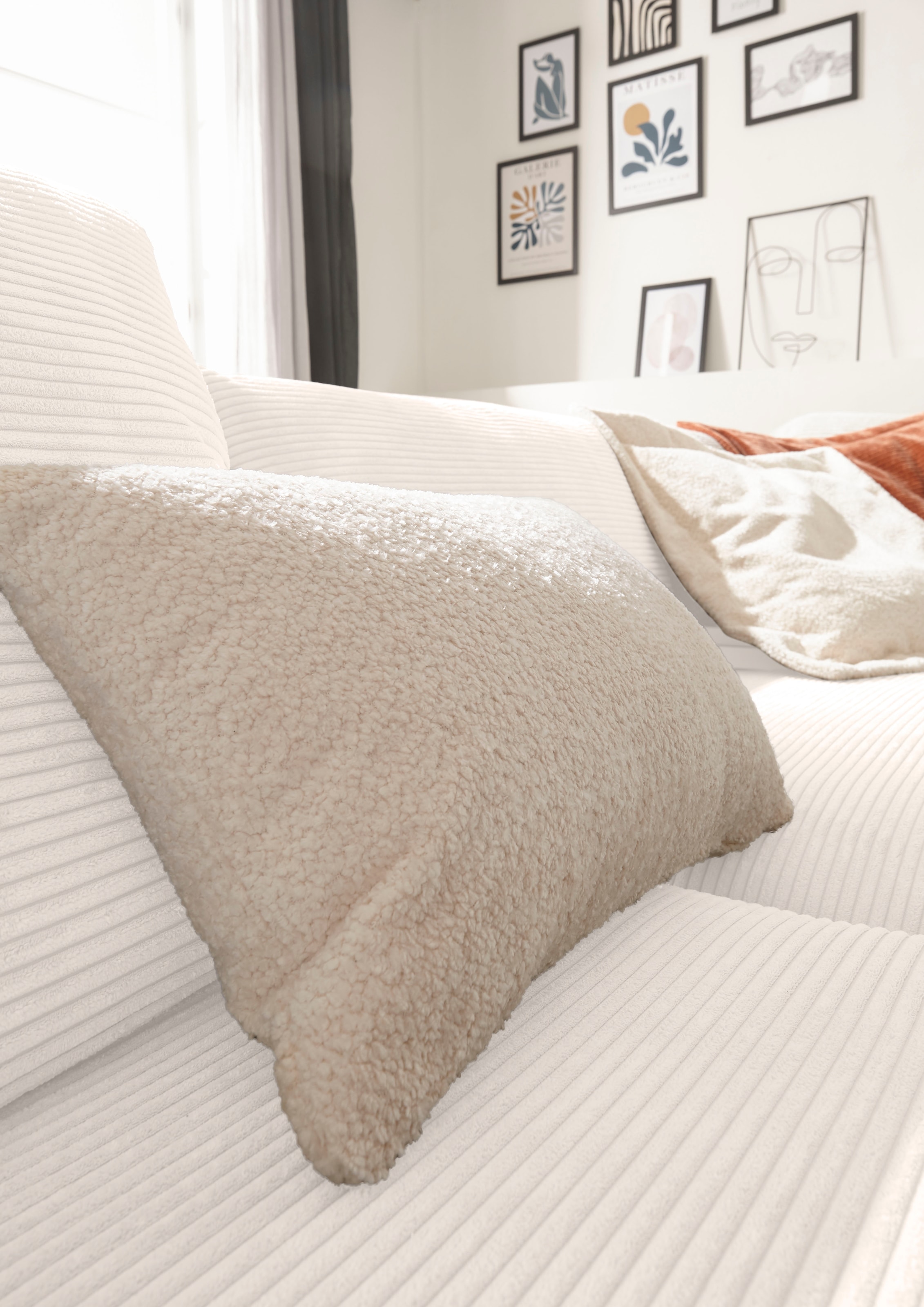 Musterring Wohnlandschaft »Lucia U-Form«, Cord-Bezug, inklusive Kopfstütze, Gesamtbreite 524 cm