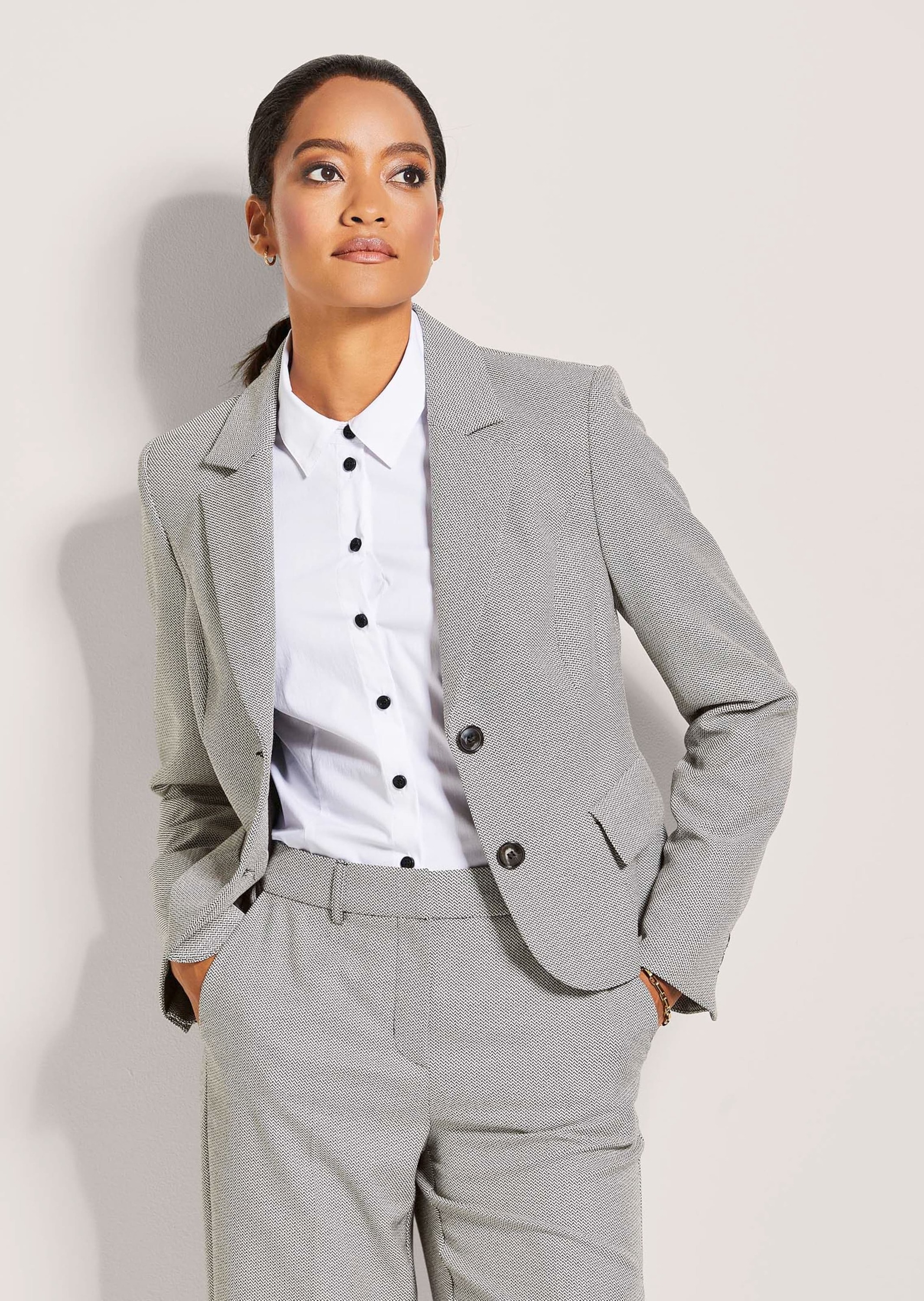 MADELEINE Jackenblazer »Blazer Kurzblazer mit Stretchkomfort«
