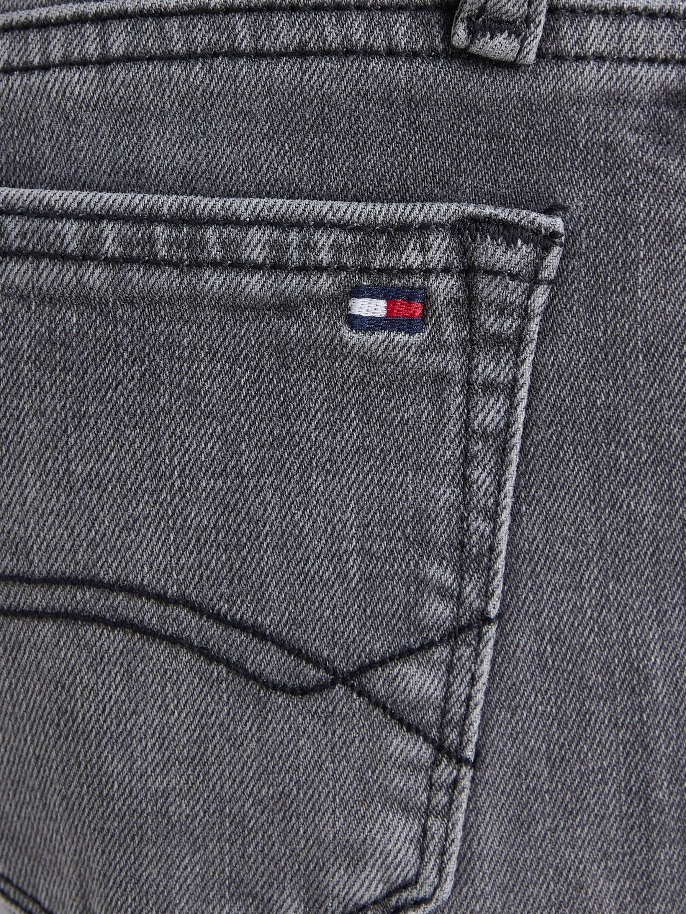 Tommy Hilfiger Skinny-fit-Jeans »NORA SKINNY MID GREY WASH DENIM«, Kinder bis 16 Jahre mit Logoprägung