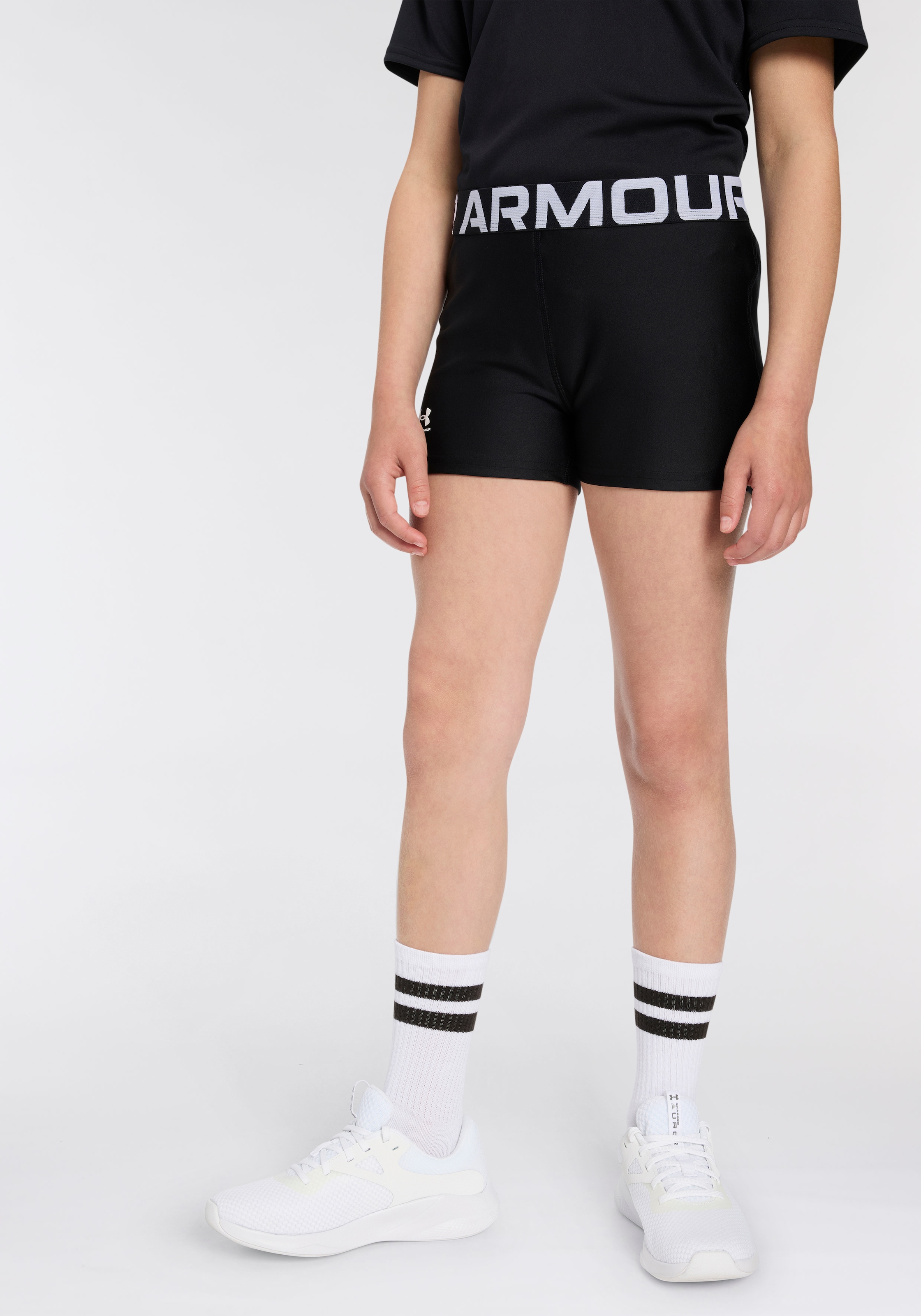 Under Armour® Trainingsshorts »HeatGear®«  Für Kinder - Perfekt für die warmen Tage. Hält dich kühl und trocken.