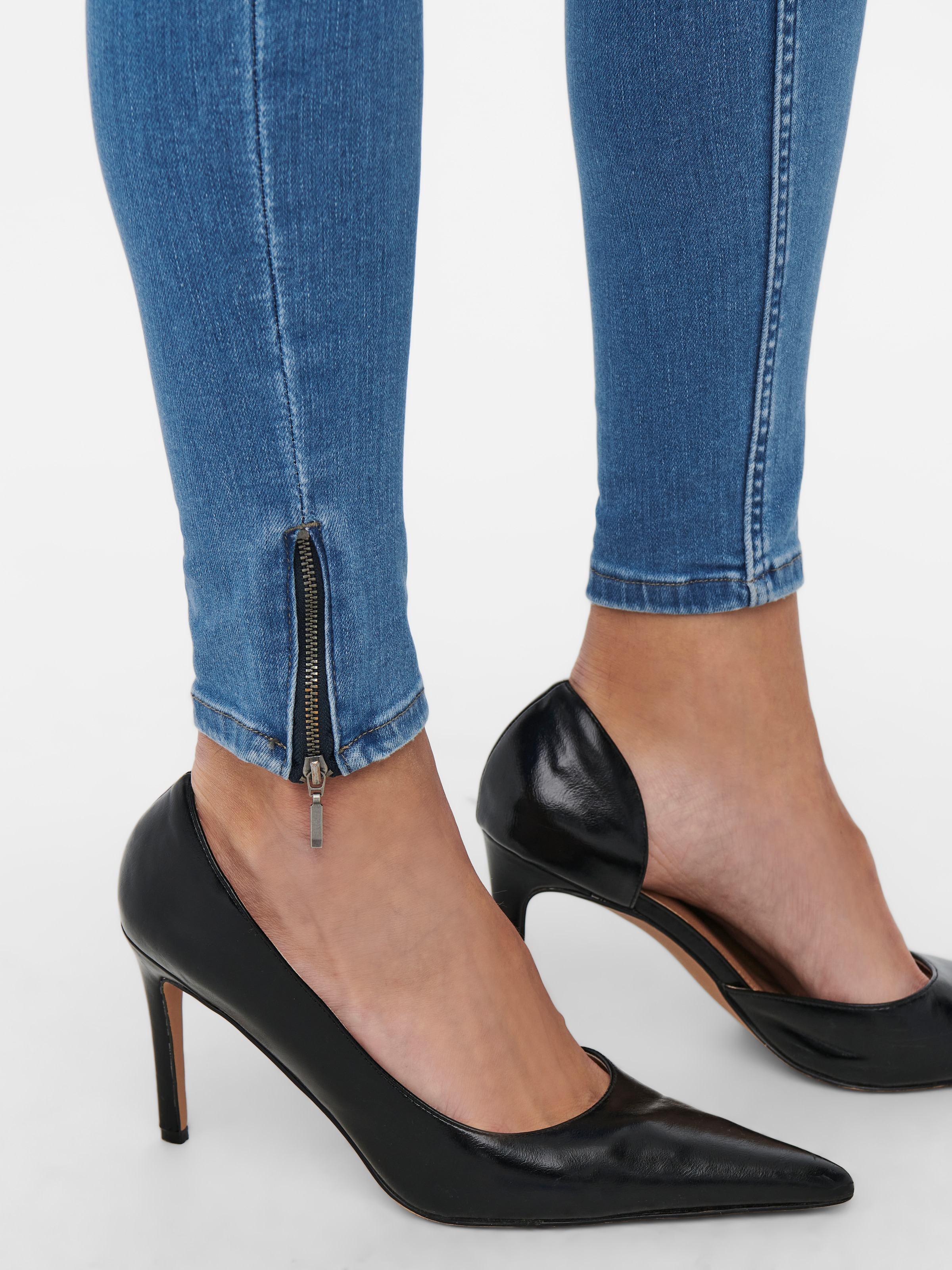 ONLY Skinny-fit-Jeans »ONLBLUSH MID SKINNY ANKLE ZIP DNM BOX«