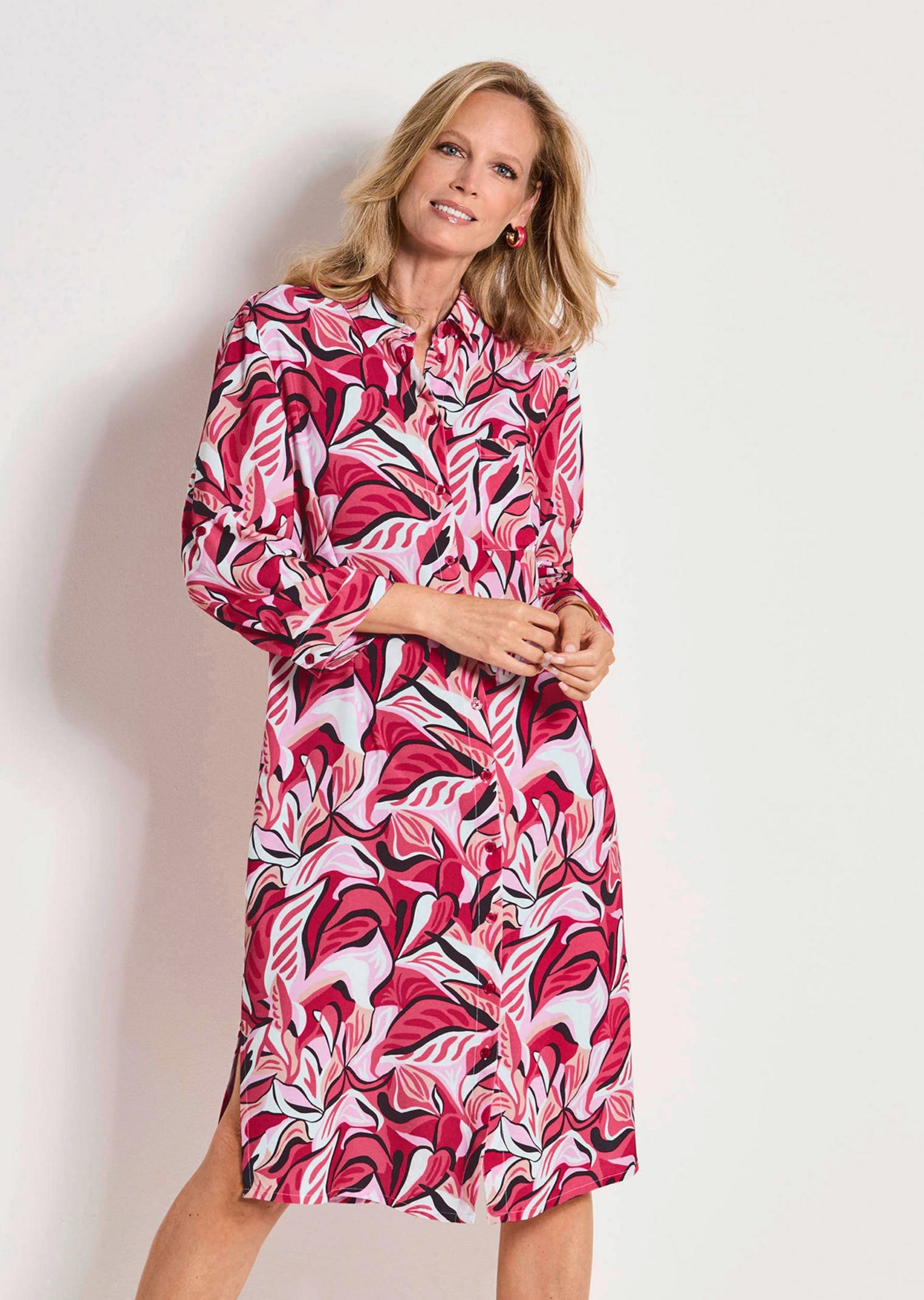 GOLDNER Sommerkleid »Kurzgröße Druckkleid mit floralem Muster« Taschen in der Seiennaht