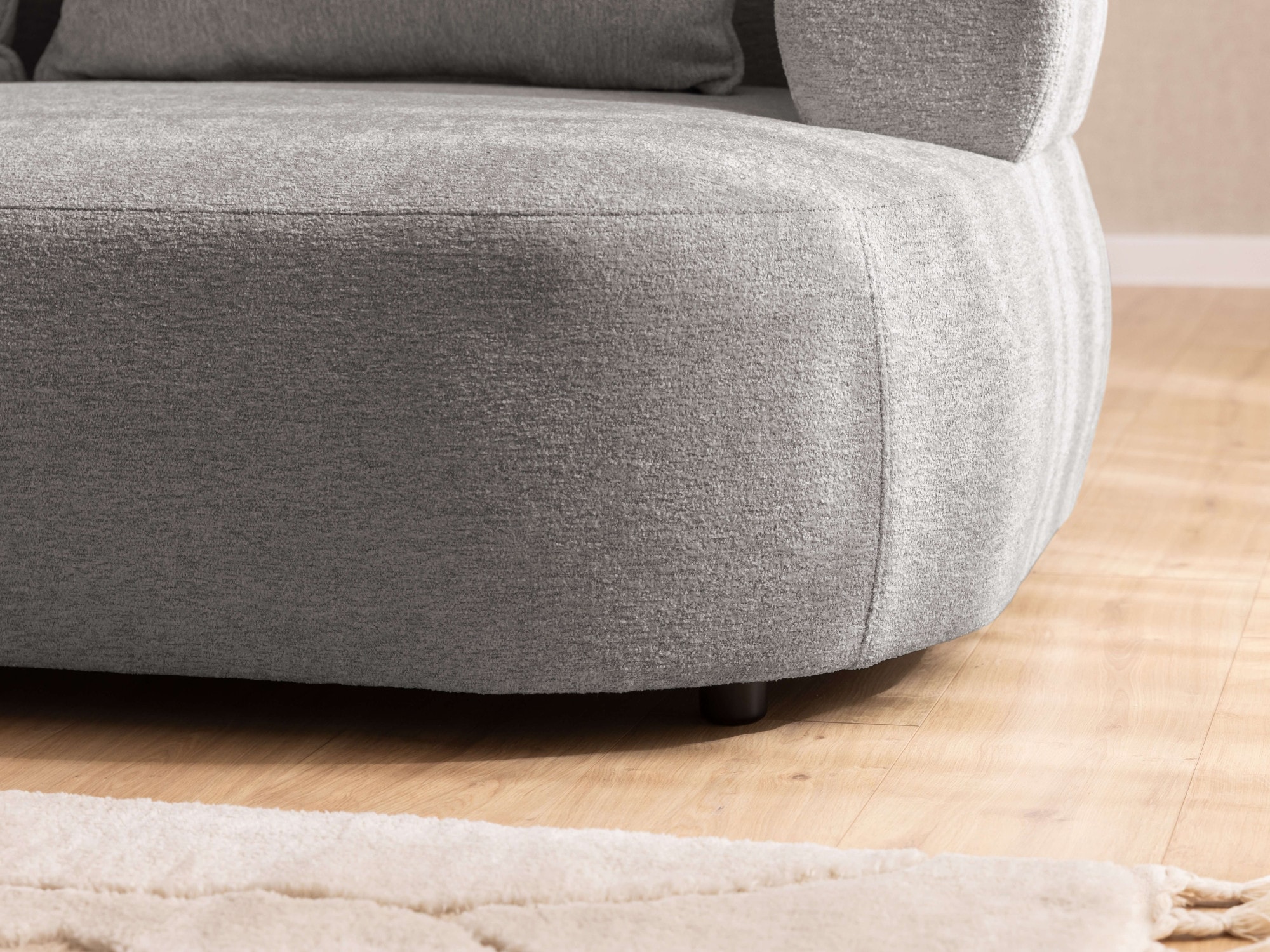 Home affaire Big-Sofa »LUSSAC 4-Sitzer Design-Sofa mit Zierkissen, Maße B/T/H: 242/123/78 cm« hoher Sitzkomfort und modernes Design, Sofa ohne Bettfunktion