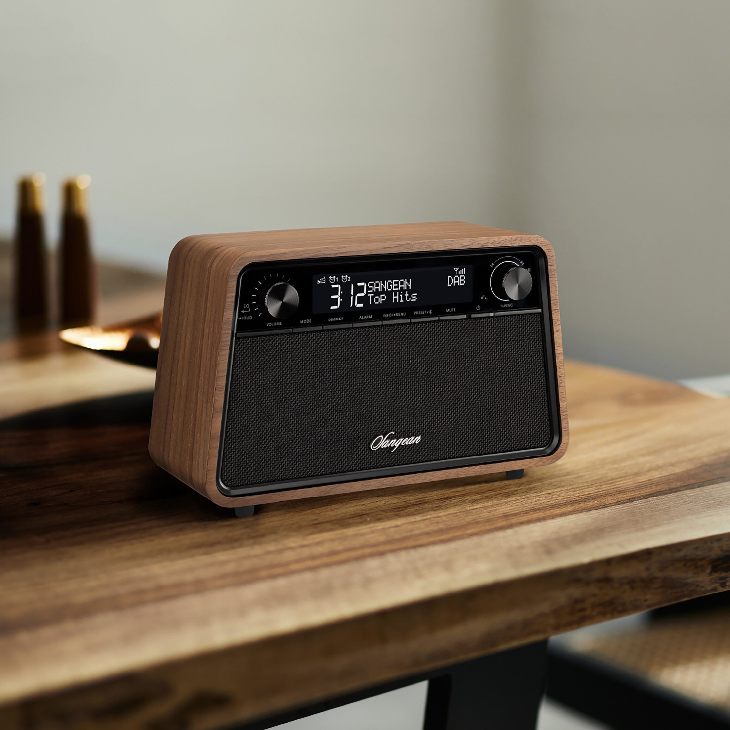 Sangean Retro-Radio »WR-201D«, (A2DP Bluetooth-AVRCP Bluetooth Digitalradio (DAB+)-FM-Tuner mit RDS), DAB+, Bluetooth, USB-C Ladeanschluss, Fernbedienung