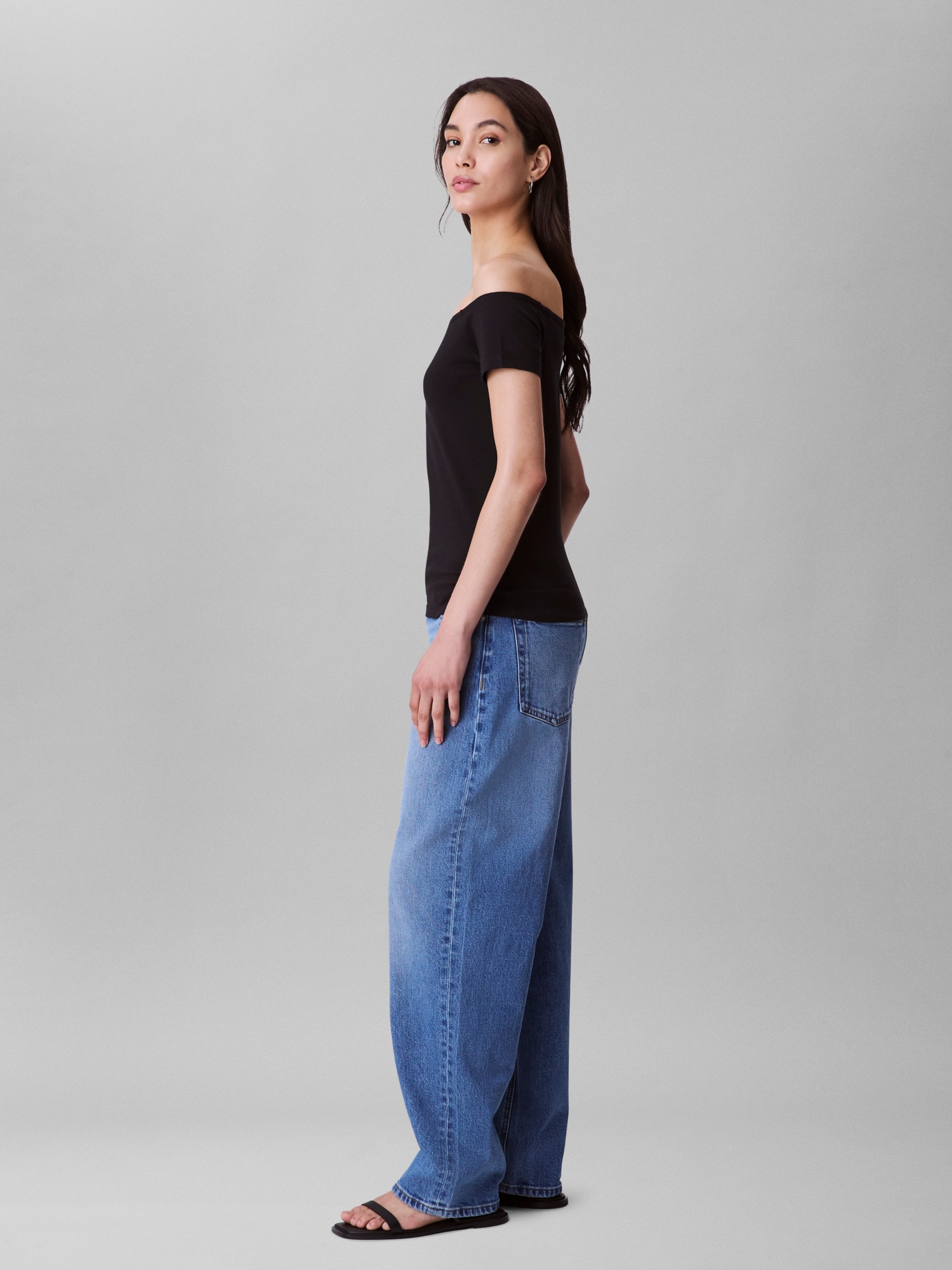 Calvin Klein Jeans Blusentop »MNGRM OFF SHLDR STRT«, Mit tiefem Rundhalsausschnitt