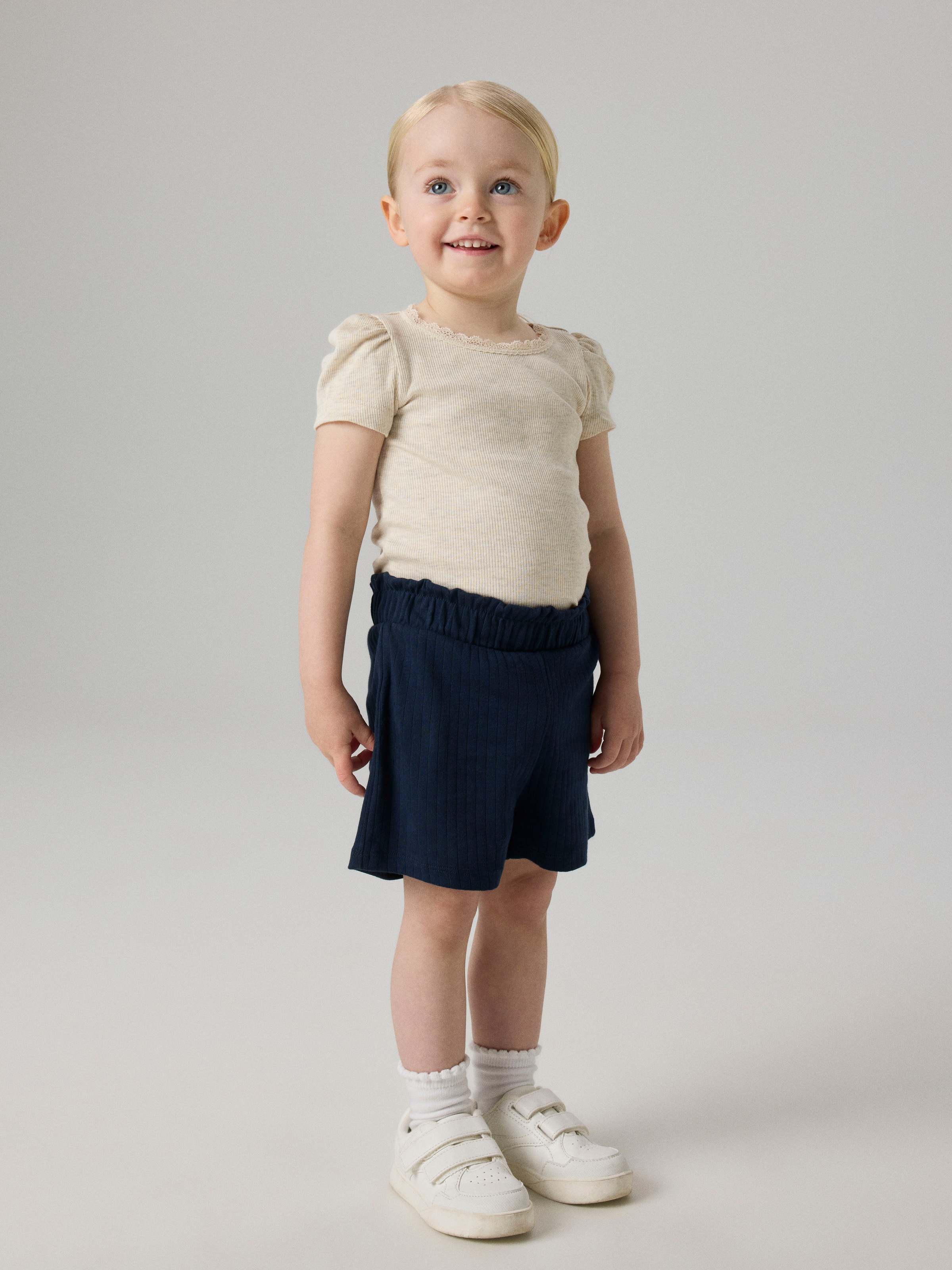 Name It Shorts »NMFSURAJALI SHORTS NOOS«  Baumwollmischung, Paperbag Bündchen, innen verstellbar, Stretch