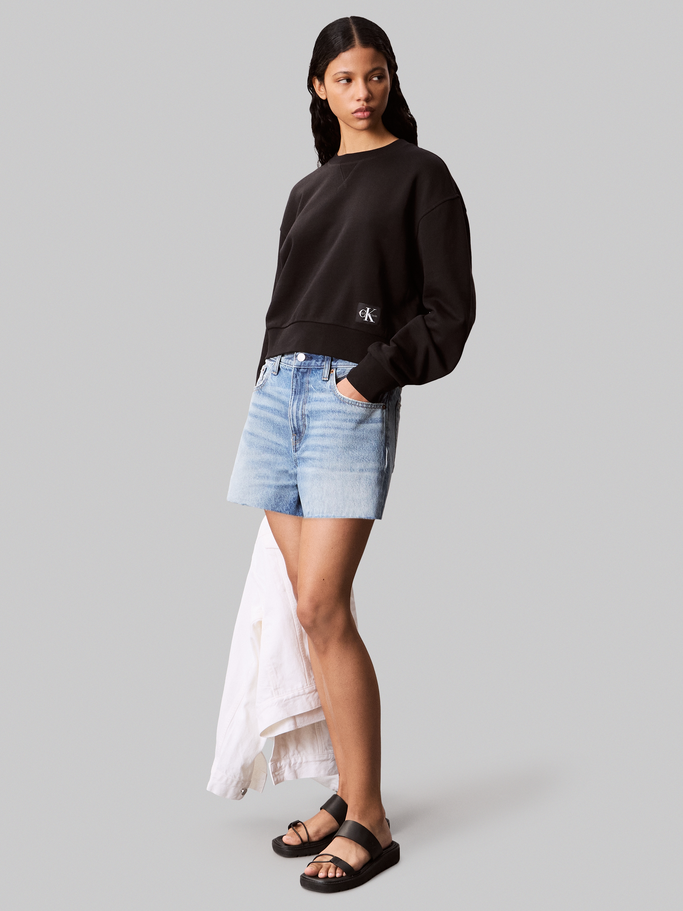 Calvin Klein Jeans Sweatshirt »FRENCH TERRY WOVEN LABEL CREW«, Regular fit mit Rundhalsausschnitt
