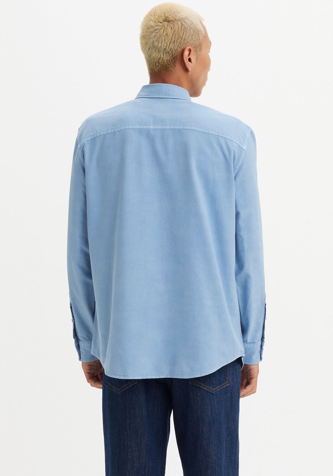 Levi's® Langarmhemd »AUTHENTIC BUTTON DOWN«, mit Ton-in-Ton Logostickerei auf der Brust