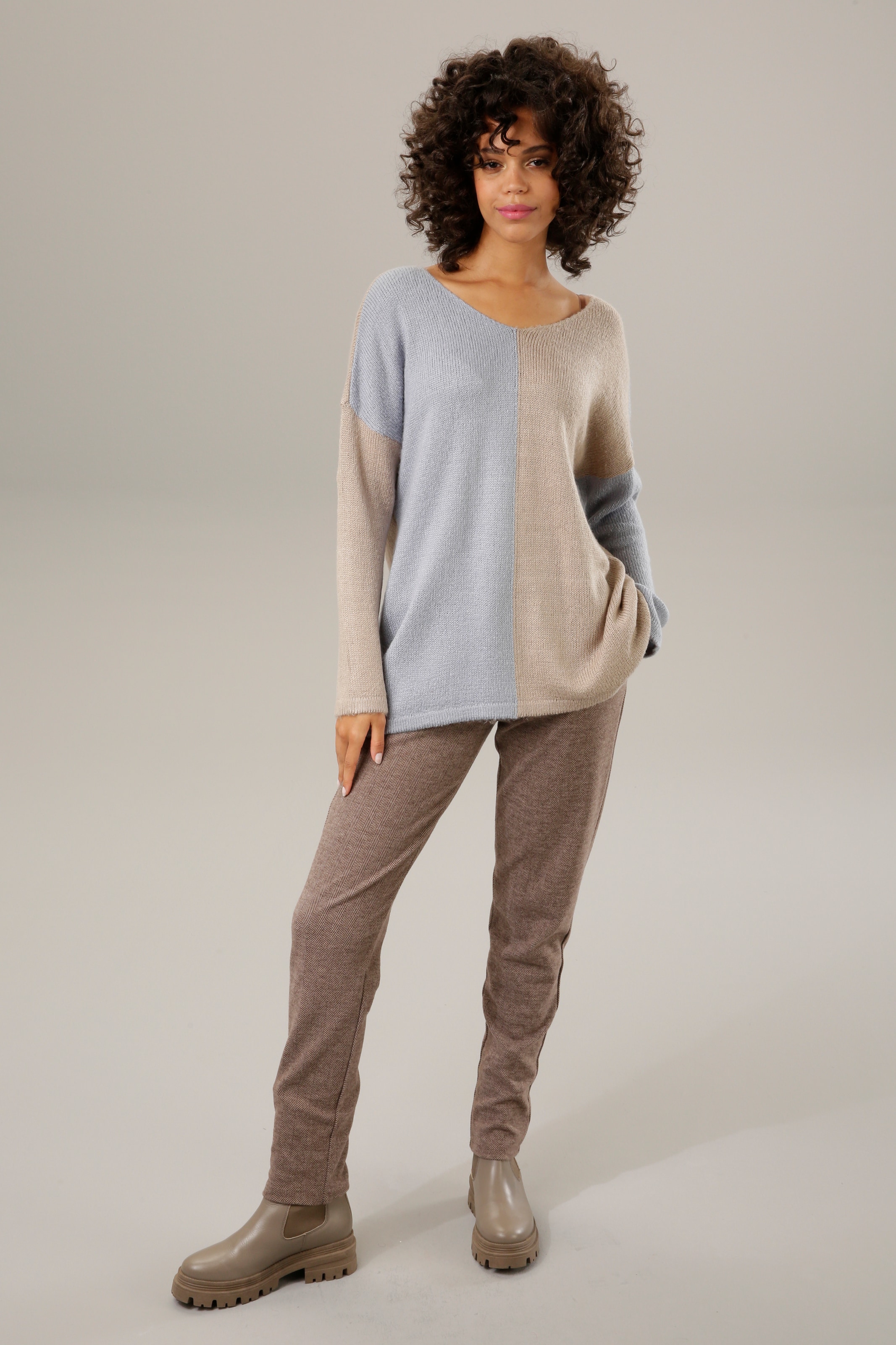 Aniston CASUAL Strickpullover, mit pastellfarbenem Farbteiler