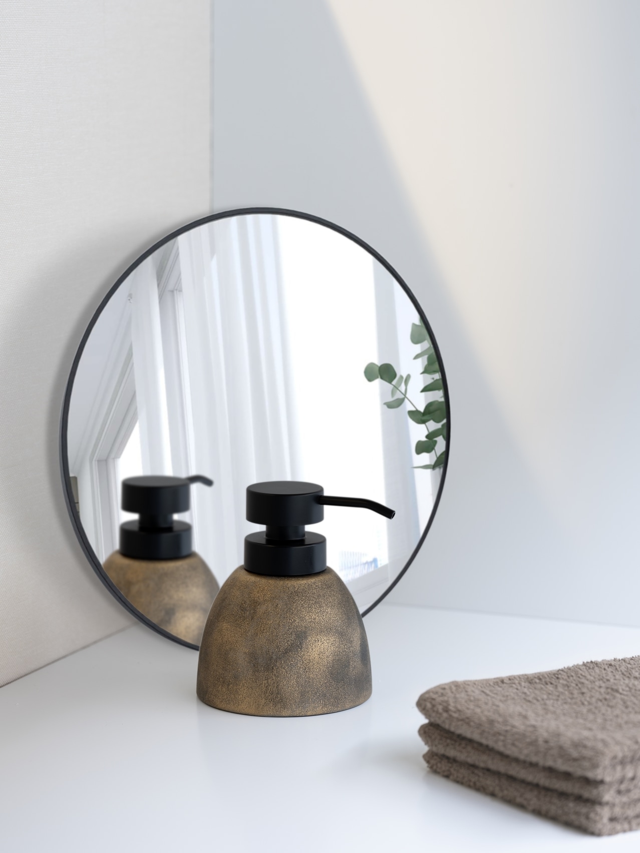 WENKO Seifenspender »Tremea« Dosierspender in matter Bronze-Optik, hochwertige Keramik, 300 ml