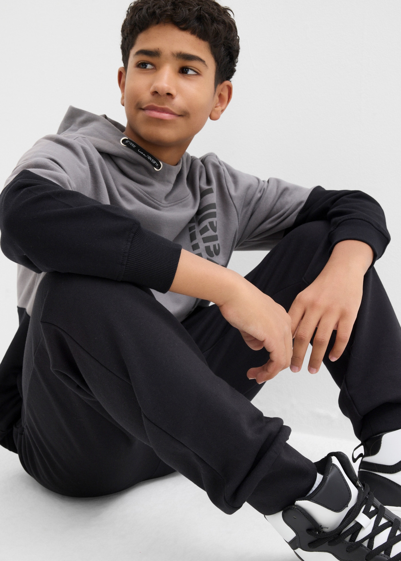 bonprix Jogginghose  für Kinder, im Doppelpack, aus Baumwolle und Polyester, Regular Fit