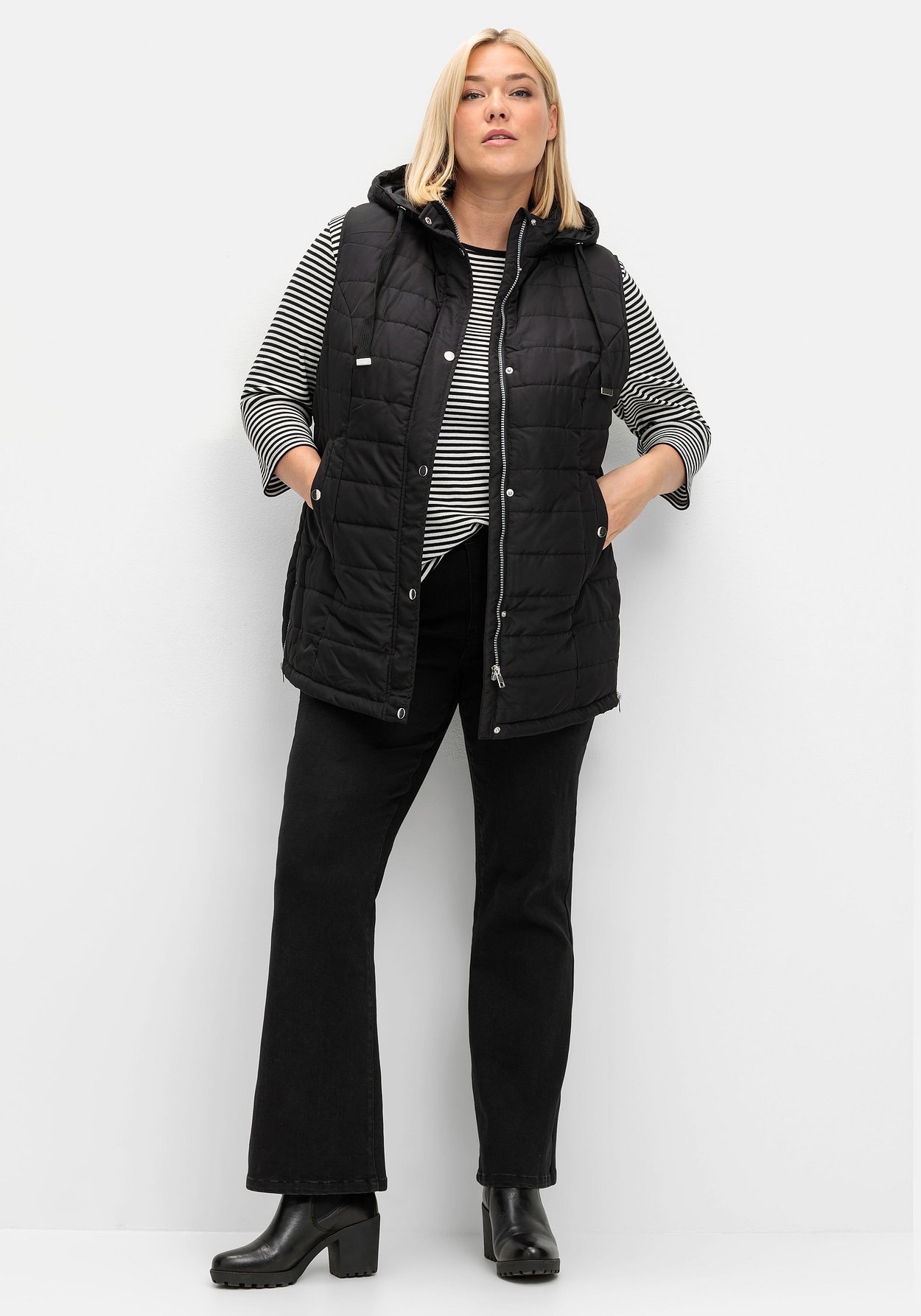 Sheego Bootcut-Jeans »Bootcut Stretch-Jeans mit Bodyforming-Effekt mit Bodyforming-Effekt«