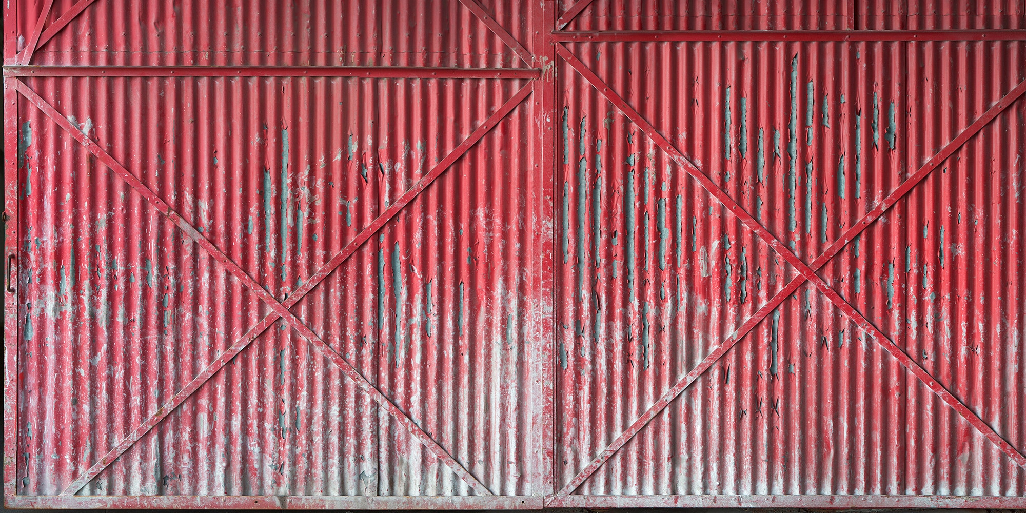 Architects Paper Fototapete »Iron Door Red«, Vlies, Wand, Schräge