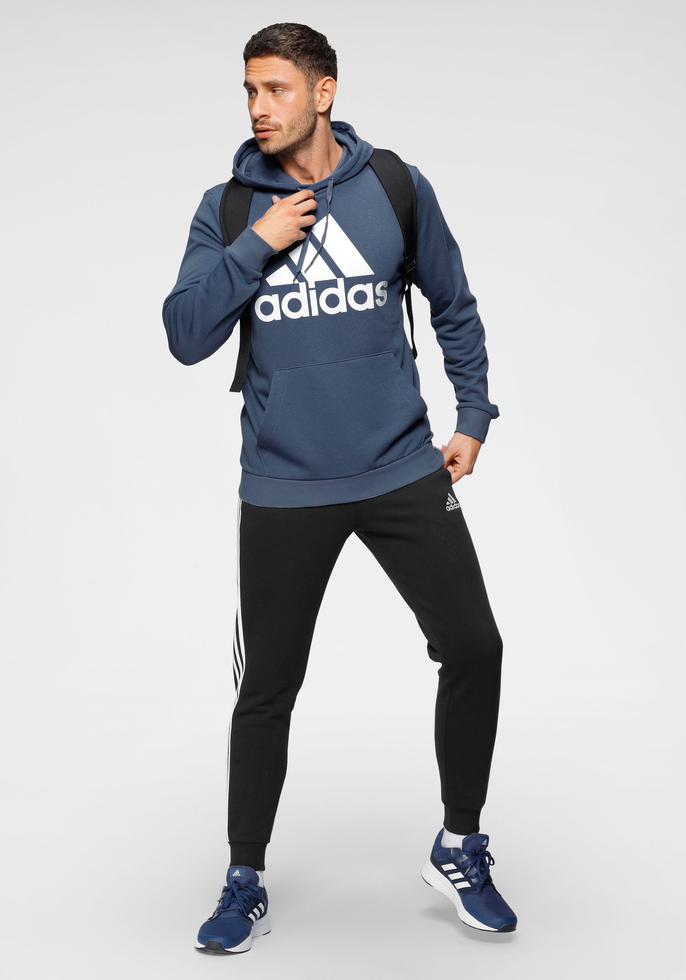 adidas Sportswear Sporthose »ESSENTIALS FLEECE tlg.) (1 3STREIFEN FITTED HOSE«, bei