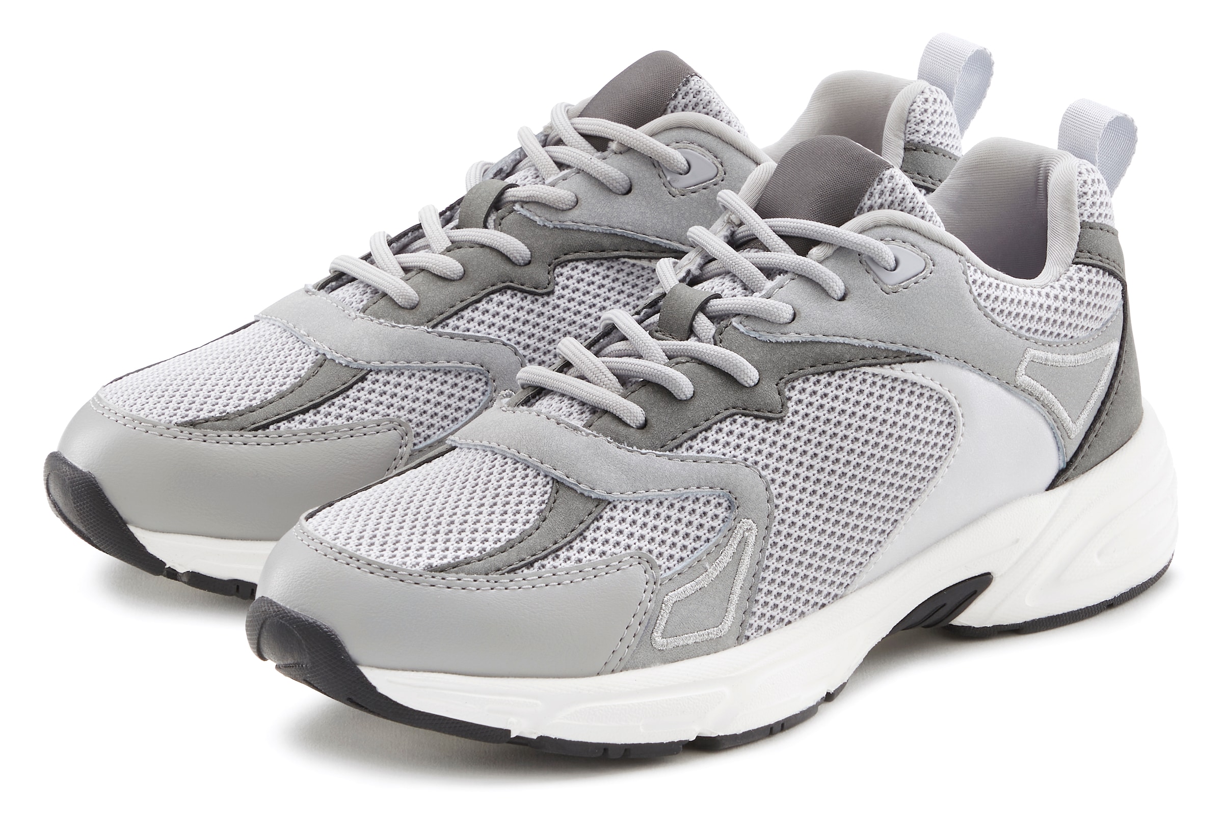 LASCANA Sneaker, Halbschuh, Sportschuh, Schnürhalbschuh leichte Chunky Sohle VEGAN