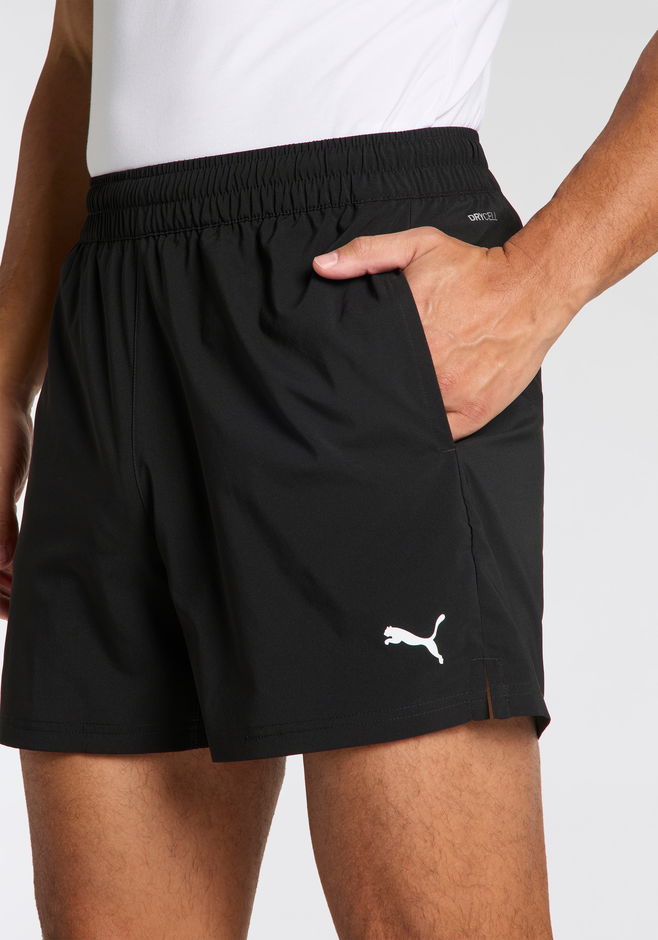 PUMA Trainingsshorts »M TAD ESSENTIALS 5" WOVEN SHORT«, Herren Basic Trainingsshorts, schweißableitend