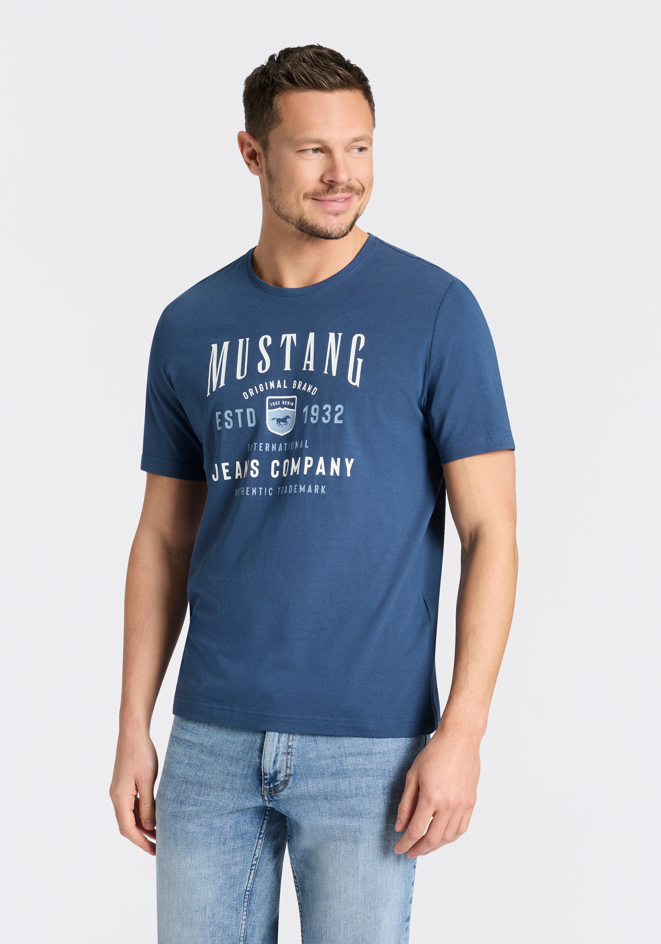 MUSTANG Kurzarmshirt »Alex Logoprint« kurzarm, mit Logoprint