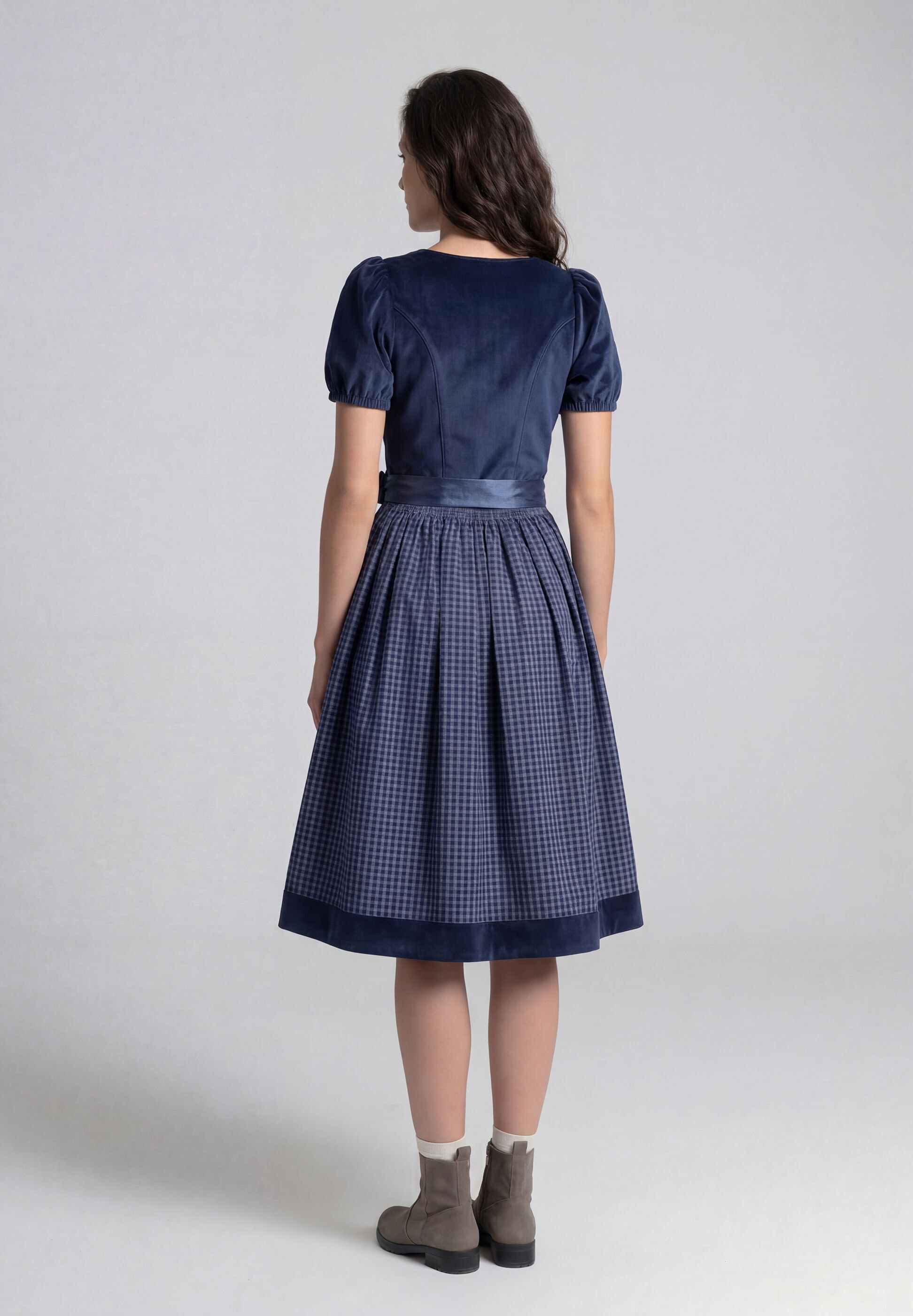 Spieth & Wensky Dirndl »Spieth & Wensky Dirndl Kirchsee« mit eleganter Schürze