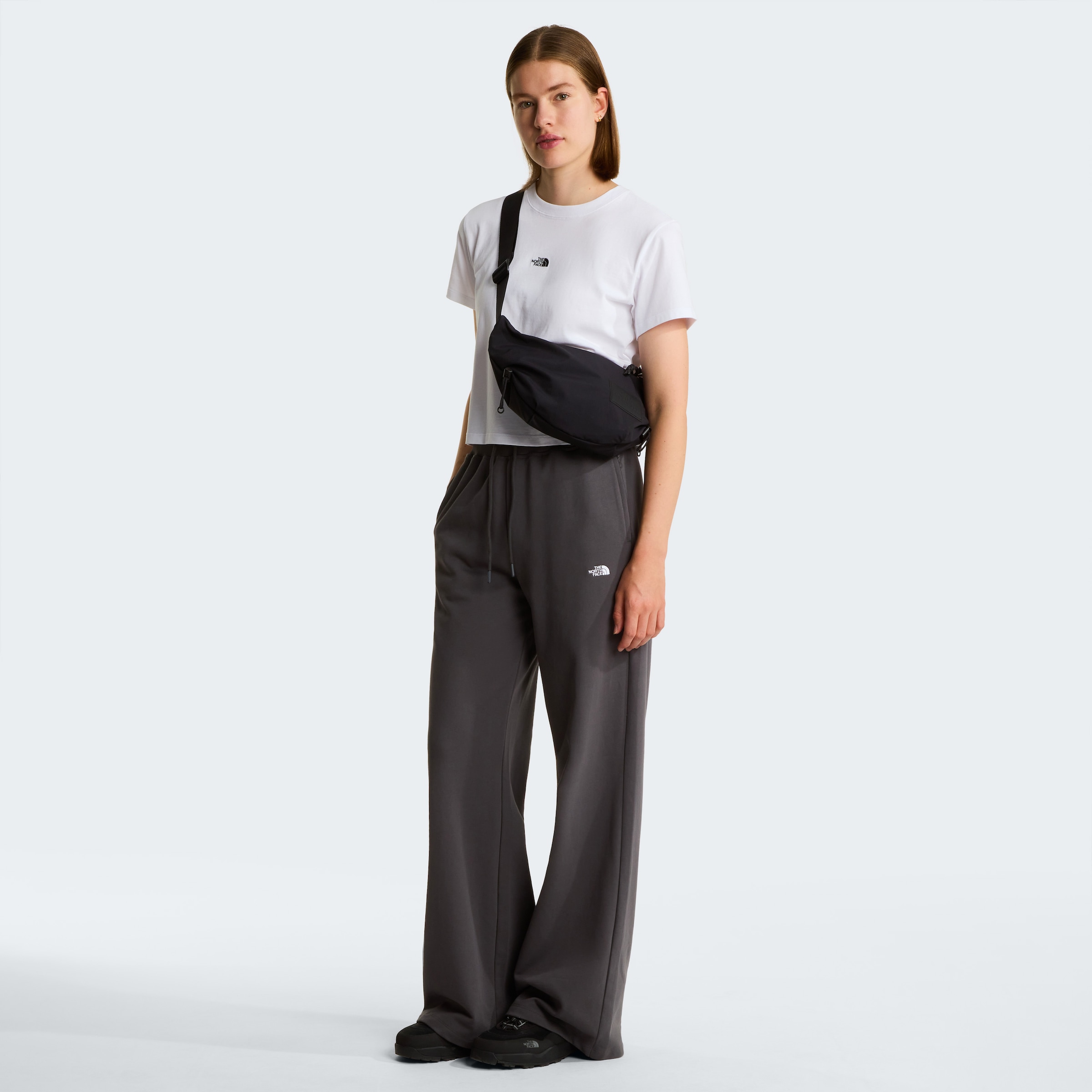 The North Face T-Shirt »W ESSENTIAL REGULAR SHORT SLEEVE CUTIE TEE« Kurzarm, für Sportmode und Outdoormode, Rundhalsausschnitt