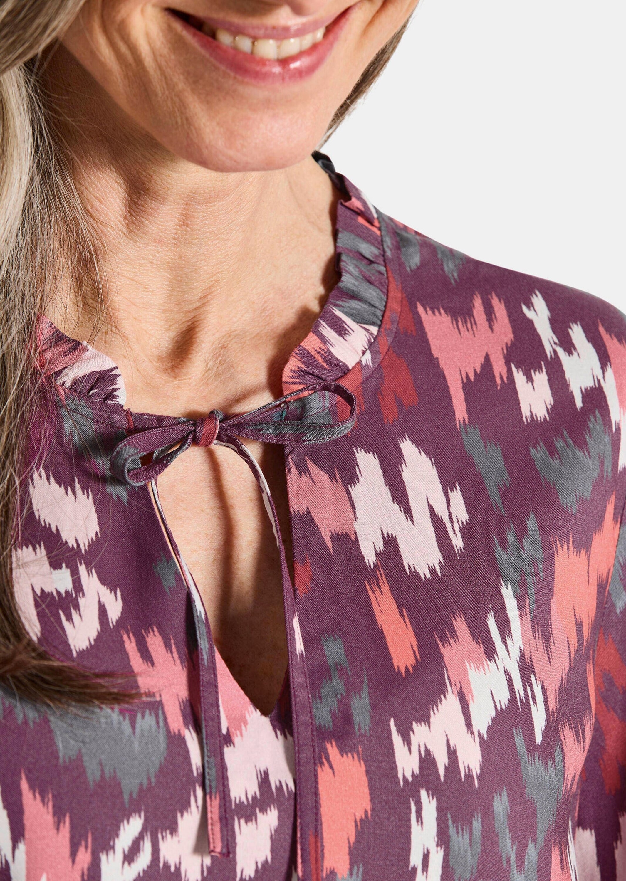 GOLDNER Schlupfbluse »Moderne Rüschenbluse mit Stehkragen«