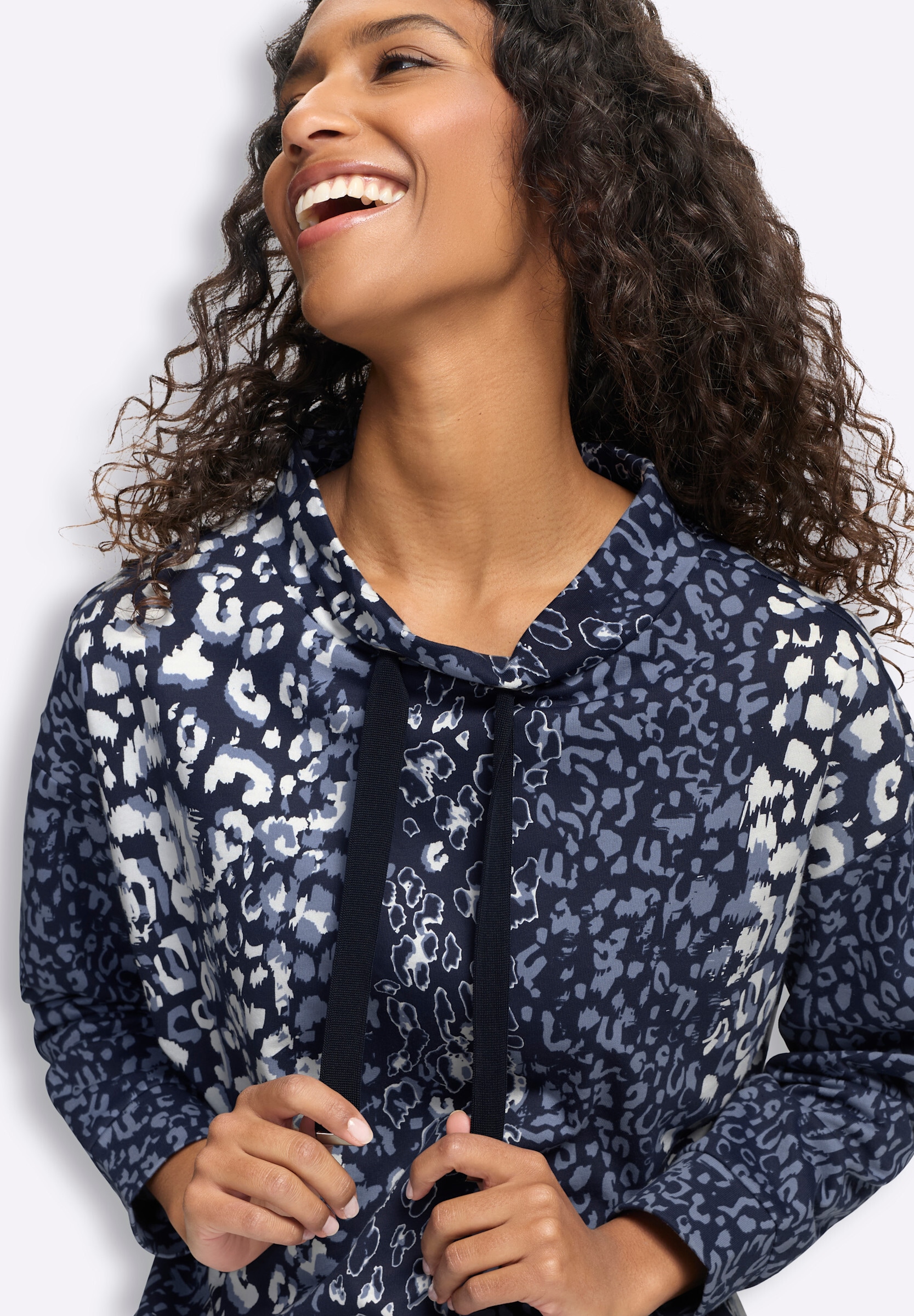 heine Sweatshirt »Sweatshirt Sweatshirt mit Animal-Dessin«
