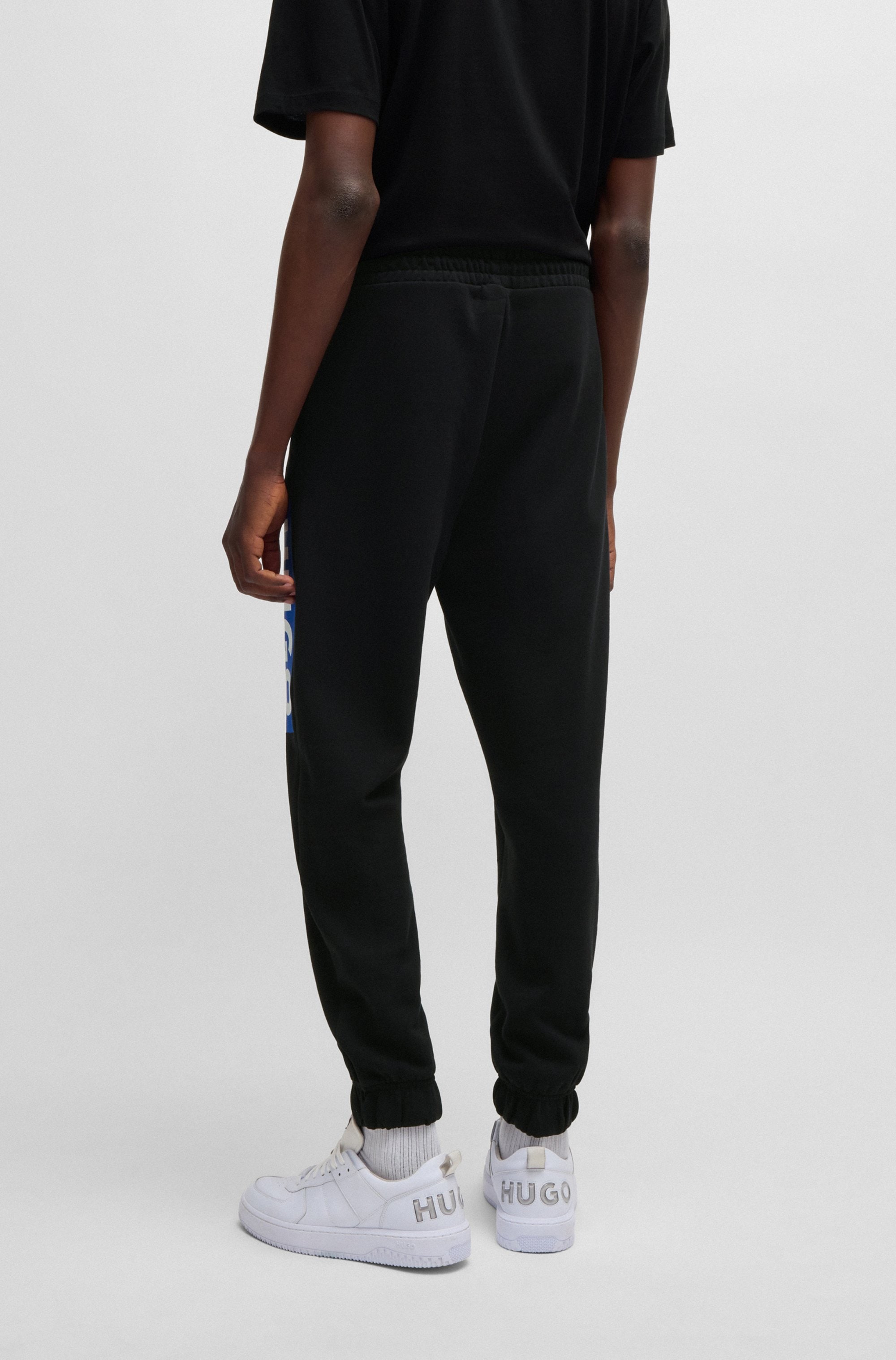 HUGO Blue Jogginghose »Nuram«, mit großem Logo-Print