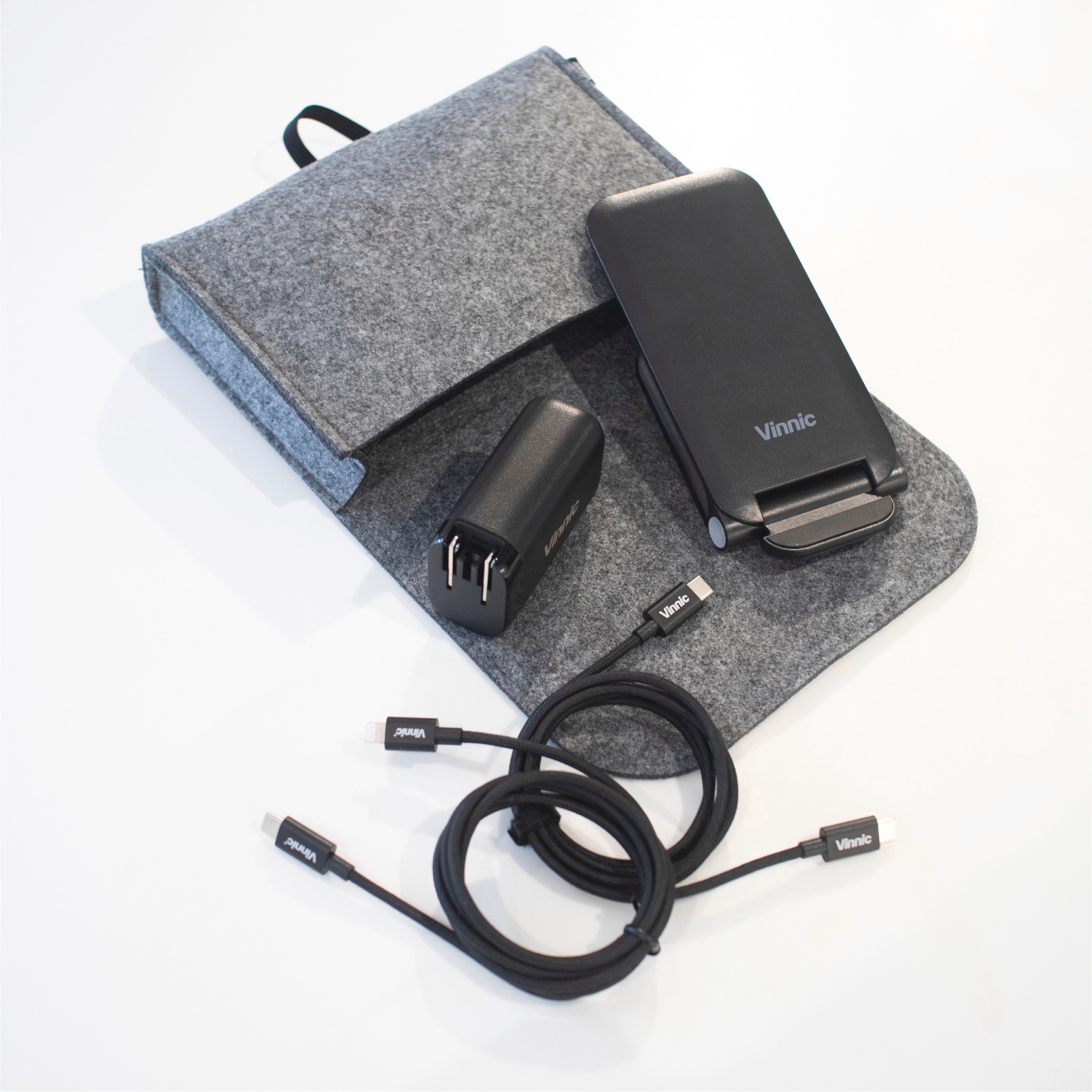 Vinnic USB-Ladegerät »TRIVOR 4-in-1 Travel Kit (65W, Dock, 2x 1.2m USB-C Kabel)«