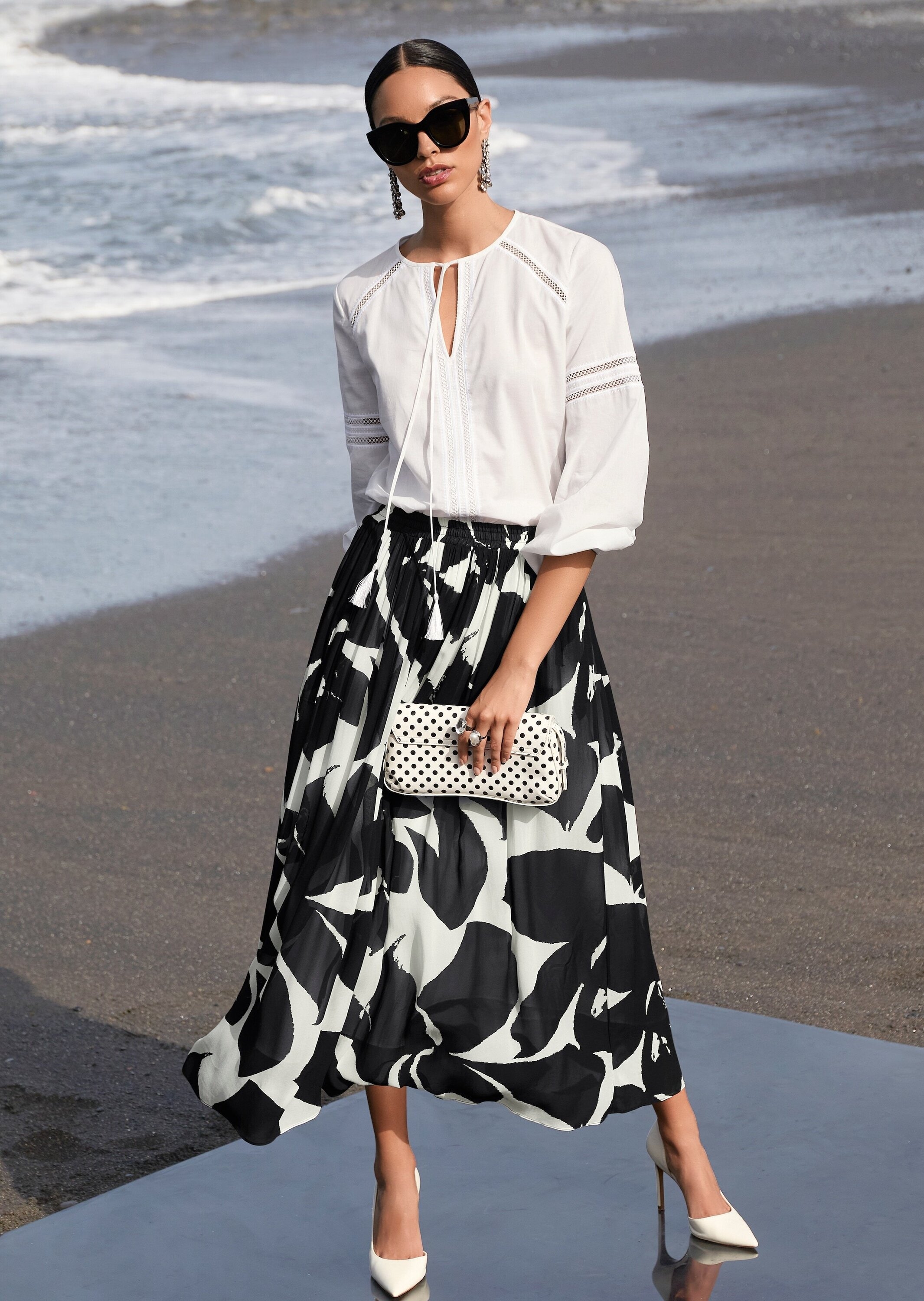 MADELEINE Midirock »Midirock Druckrock mit floralem Muster« Nahttaschen