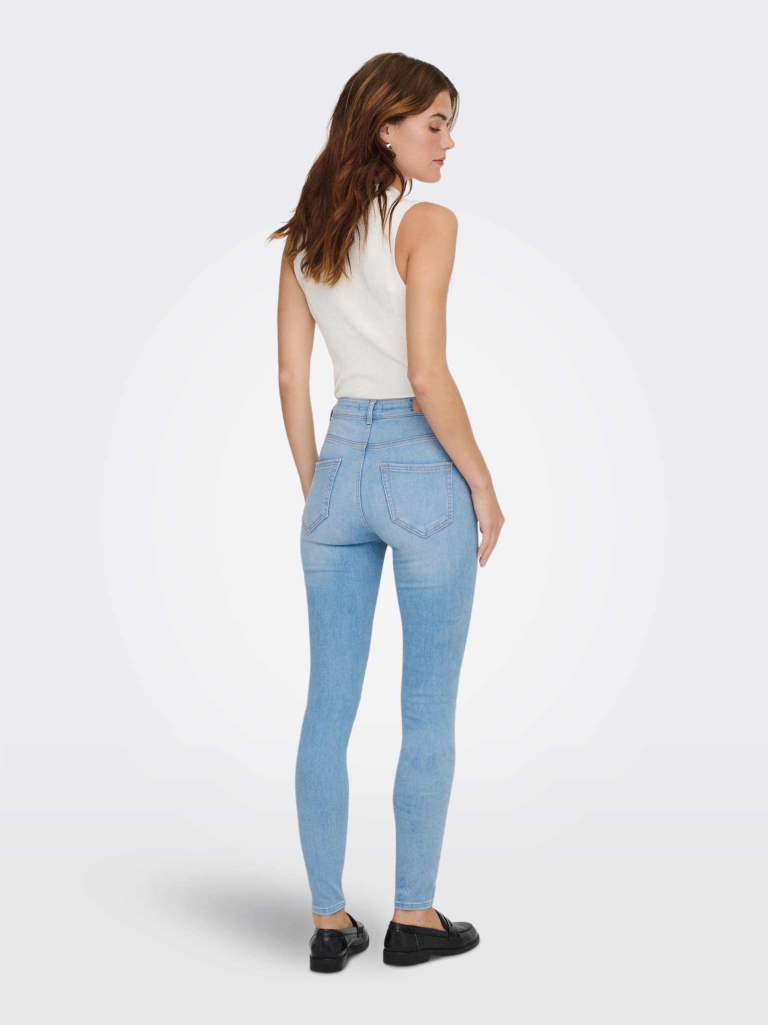 ONLY High-waist-Jeans »ONLBLUSH HW SKINNY ANK DNM REA008 NOOS« Bleach Wash für einen Faded-Look