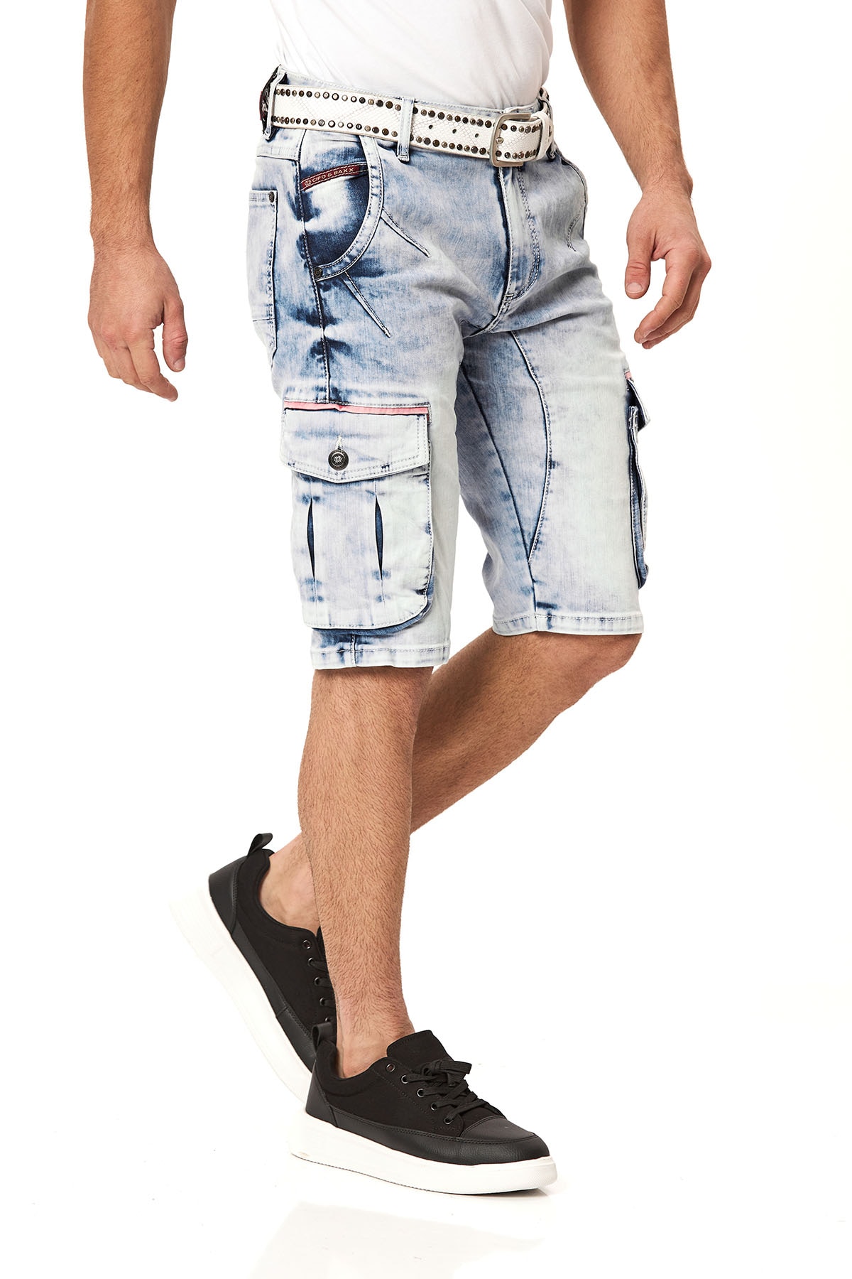 Cipo & Baxx Jeansshorts Baumwollmischung, regular fit