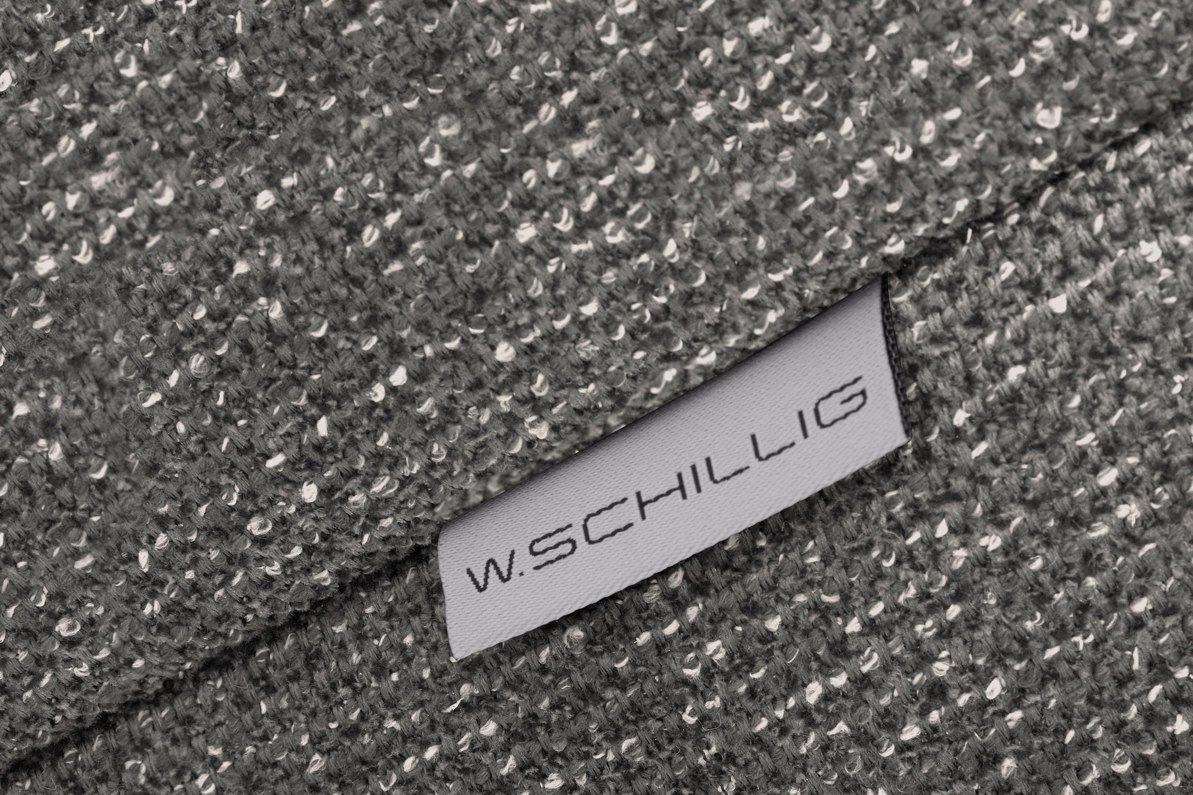 W.SCHILLIG 2,5-Sitzer »finn«, German Design Award 2016, Fußgestell Nussbaum natur, Breite 230 cm