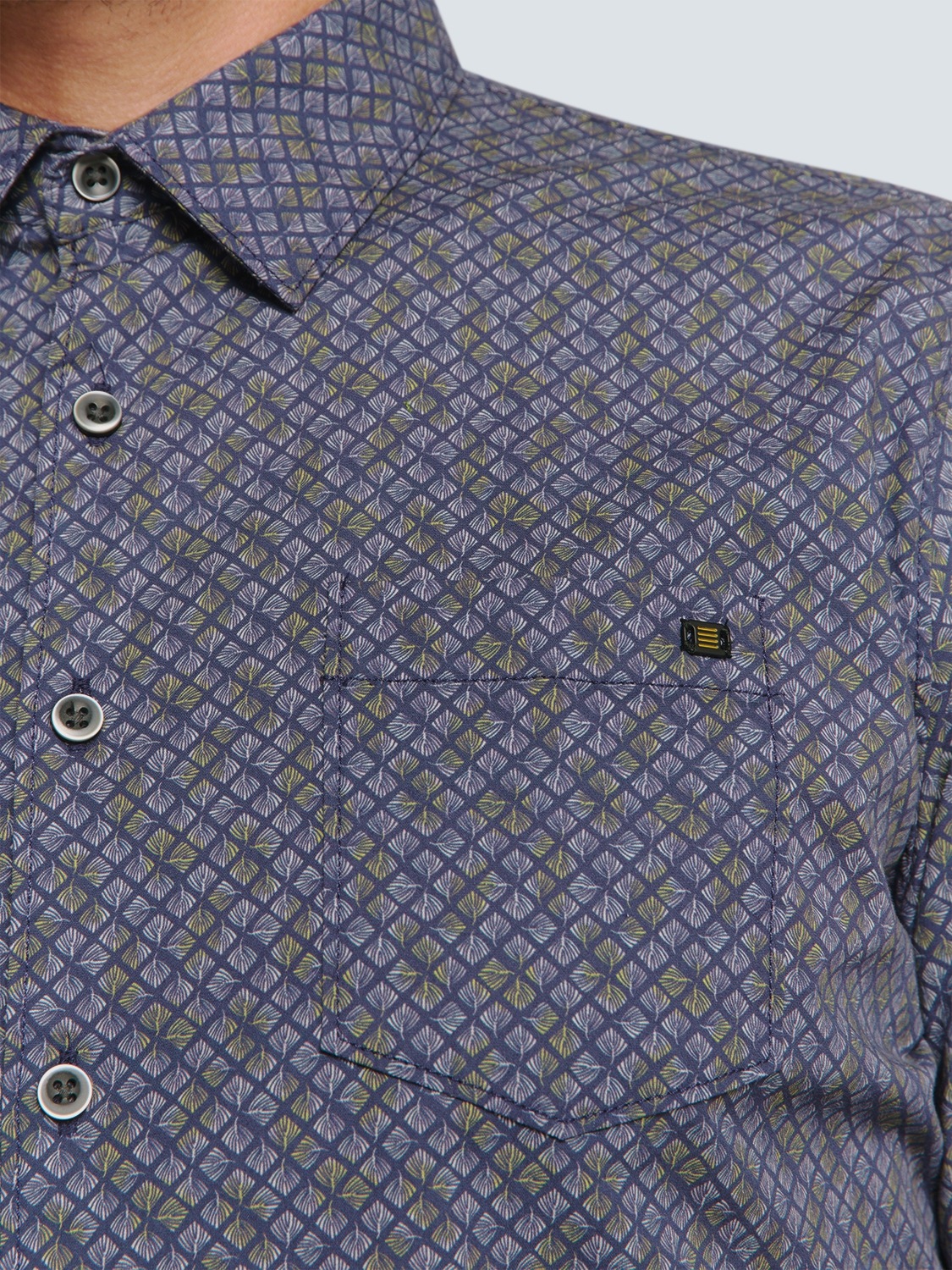 NO EXCESS Langarmhemd mit grafischem Muster und Brusttasche