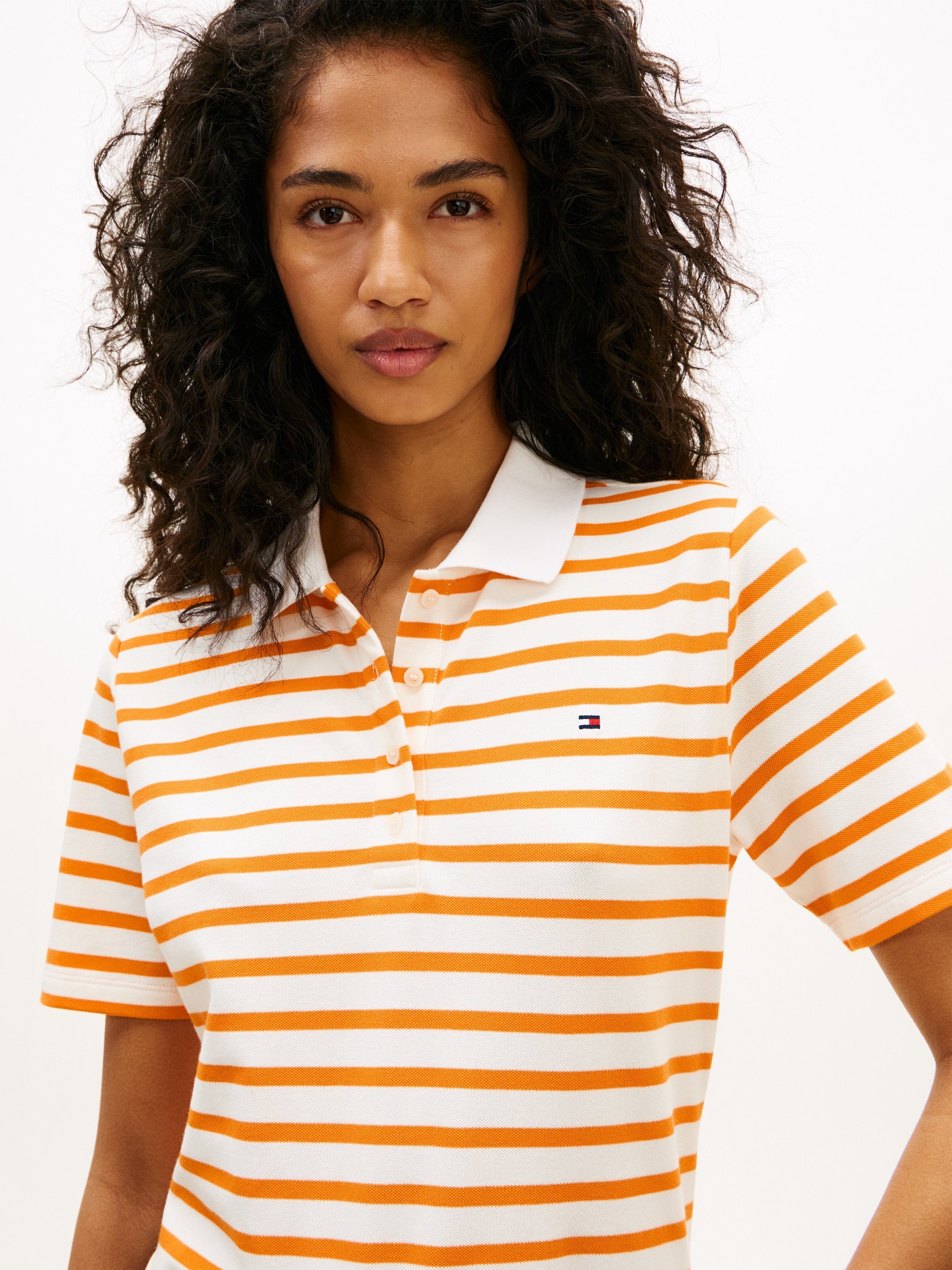 Tommy Hilfiger Poloshirt »1985 REG PIQUE POLO« mit Logo-Stickerei, Seitenschlitze, Regular Fit